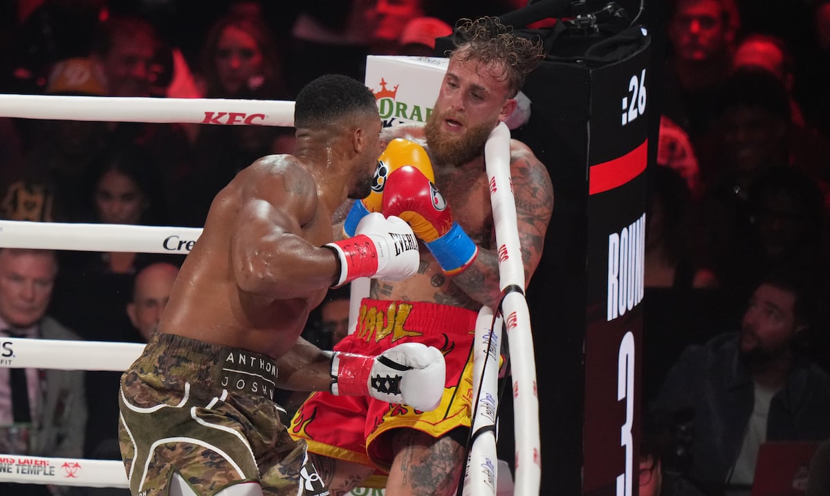 Youtuber Jake Paul gana $92 millones por pelea con Anthony Joshua pese a ser noqueado