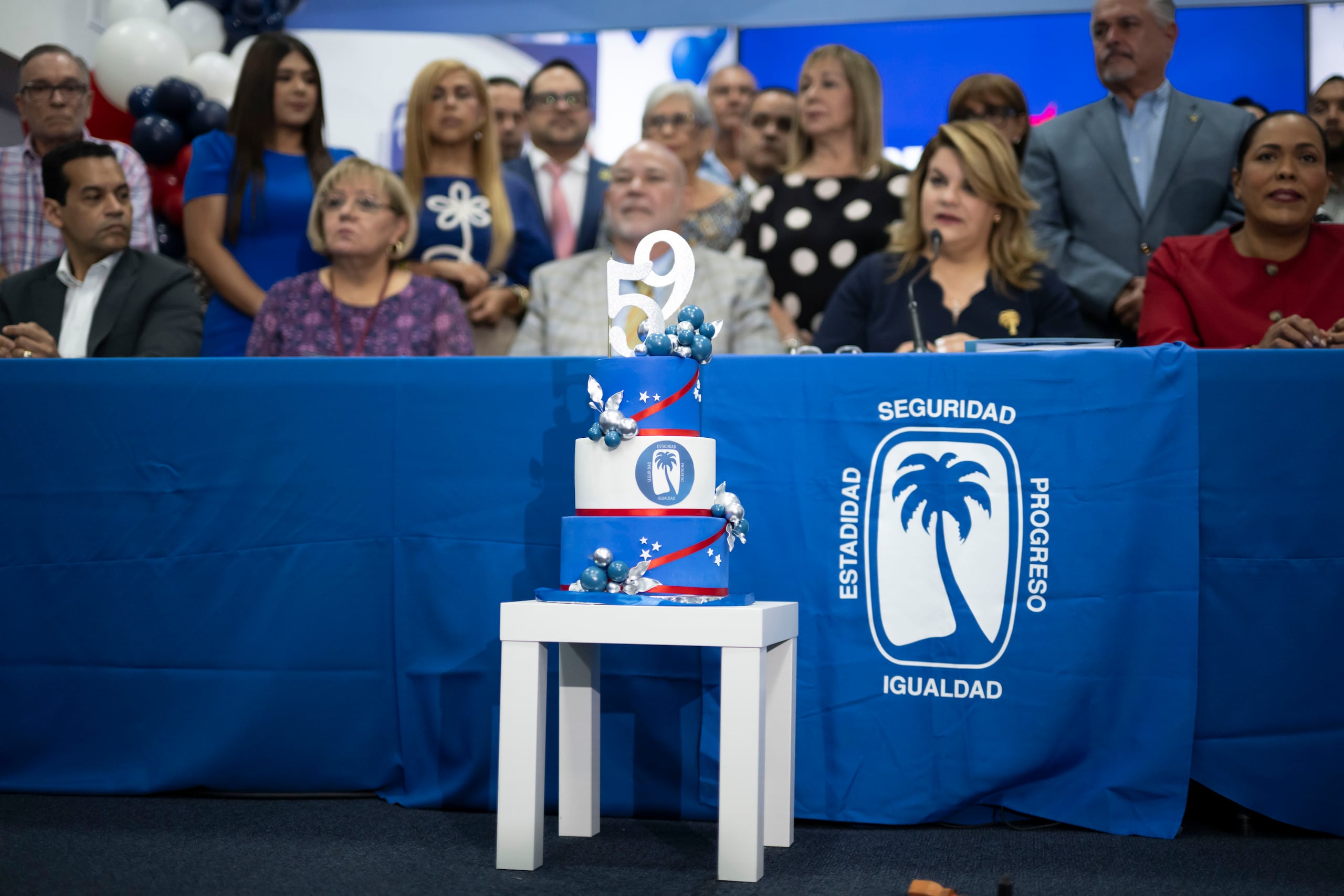 La gobernadora y presidenta del Partido Nuevo Progresista (PNP), Jenniffer González, ofrece detalles de la elección de pueblo que se realizará en Cataño. FOTO POR: Carlos Rivera Giusti/GFR Media