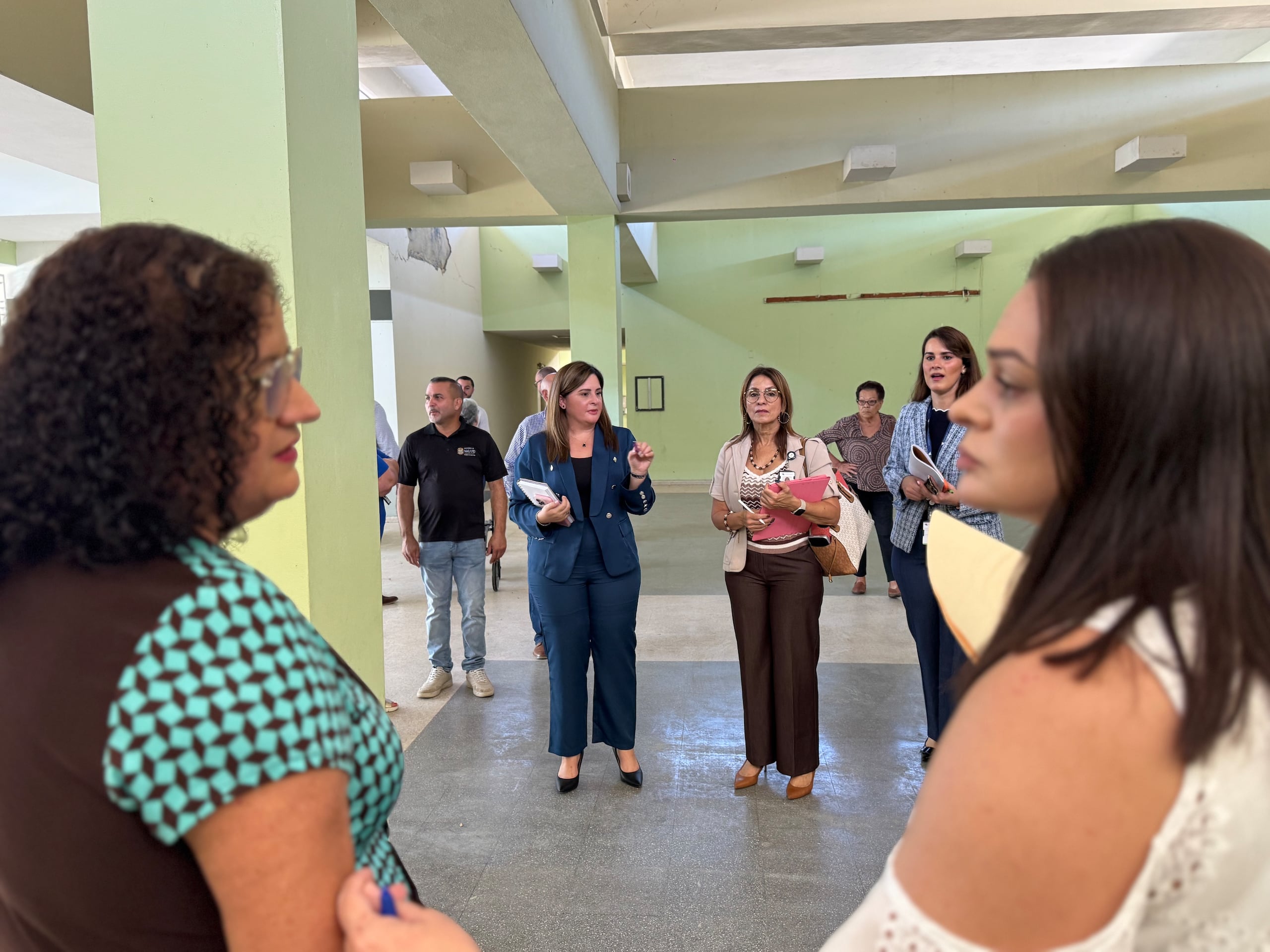 La vista estuvo presidida por la representante Odalys González (al centro), presidenta de la Comisión del Oeste.