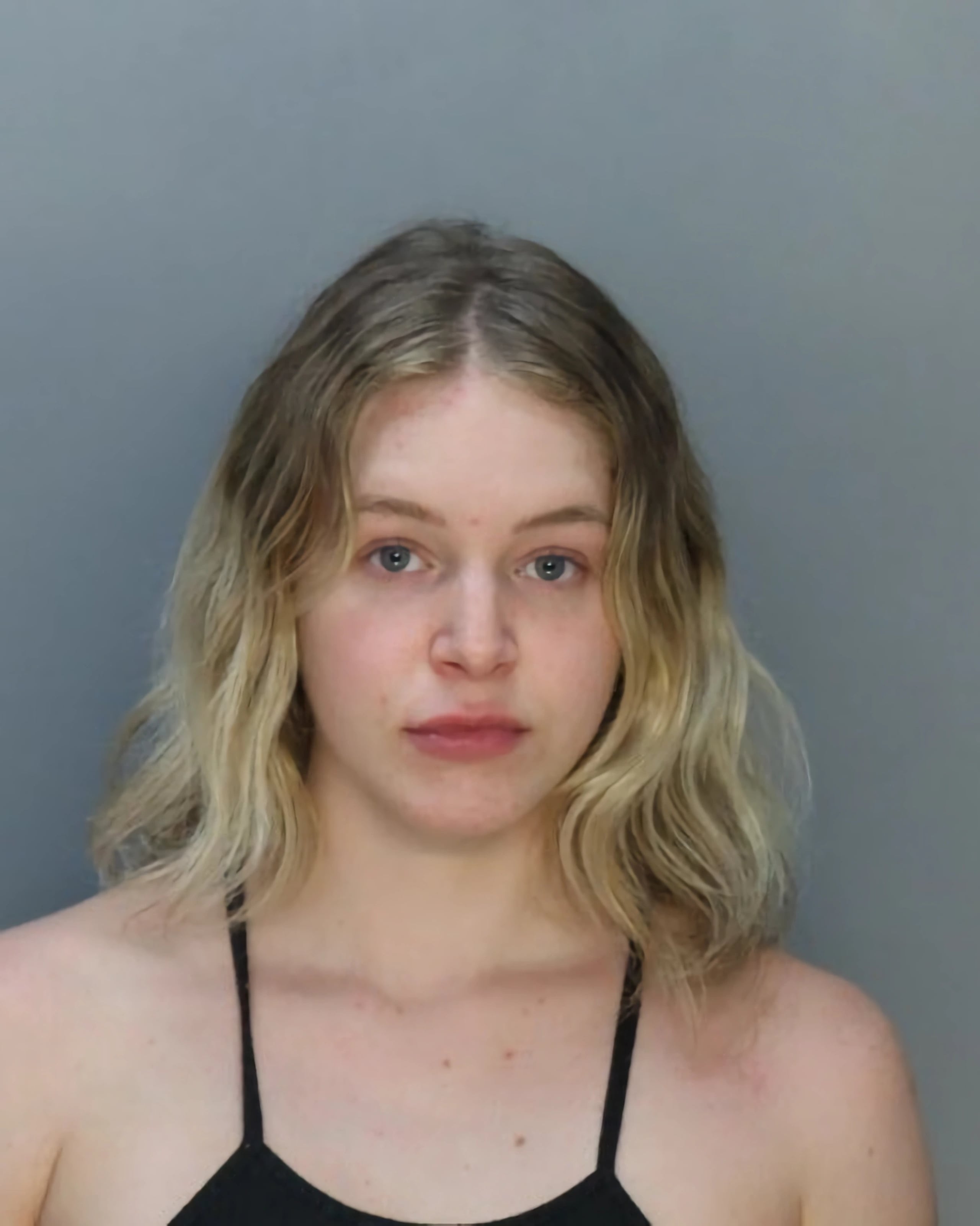 Fotografía del expediente carcelario cedida por el Departamento de Correcciones del Condado de Miami-Dade donde aparece Courtney Clenney, de 30 años, quien se declaró culpable del homicidio de su novio en Miami, Florida (EE.UU.). EFE/Correcciones Miami-Dade