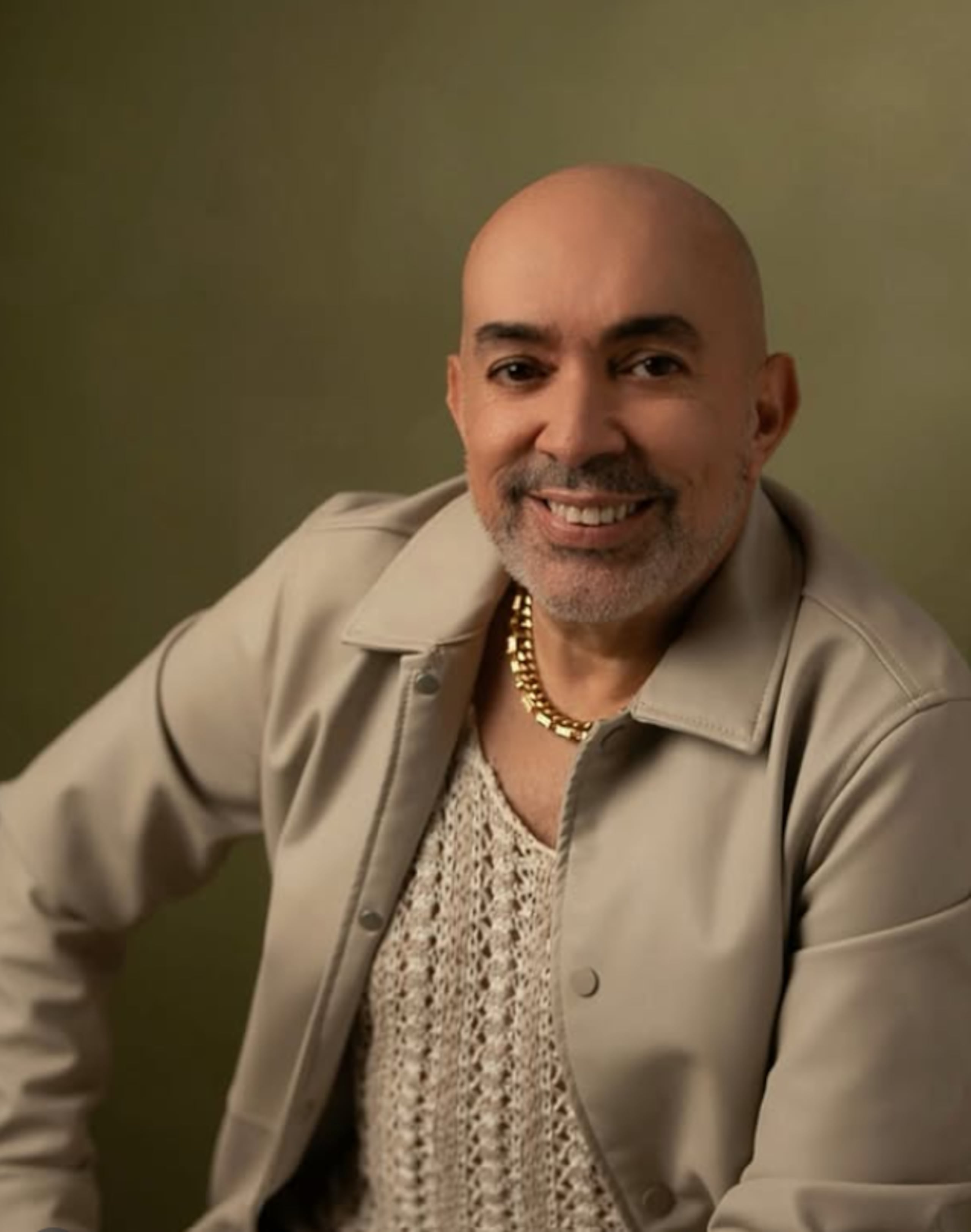 El Tío de las Reinas ganó el premio Best Missologo 2025 en el evento Puerto Rico Fashion Awards 2025.