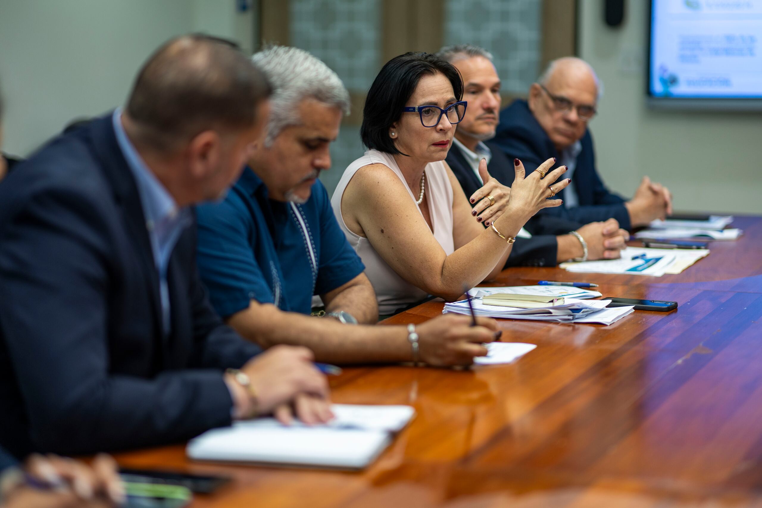 Educación explicó que desde el año fiscal 2021-2022 se han impactado 303 planteles con unas 316 iniciativas que van desde arreglos de columnas cortas, sellado de techo y pintura de las estructuras.