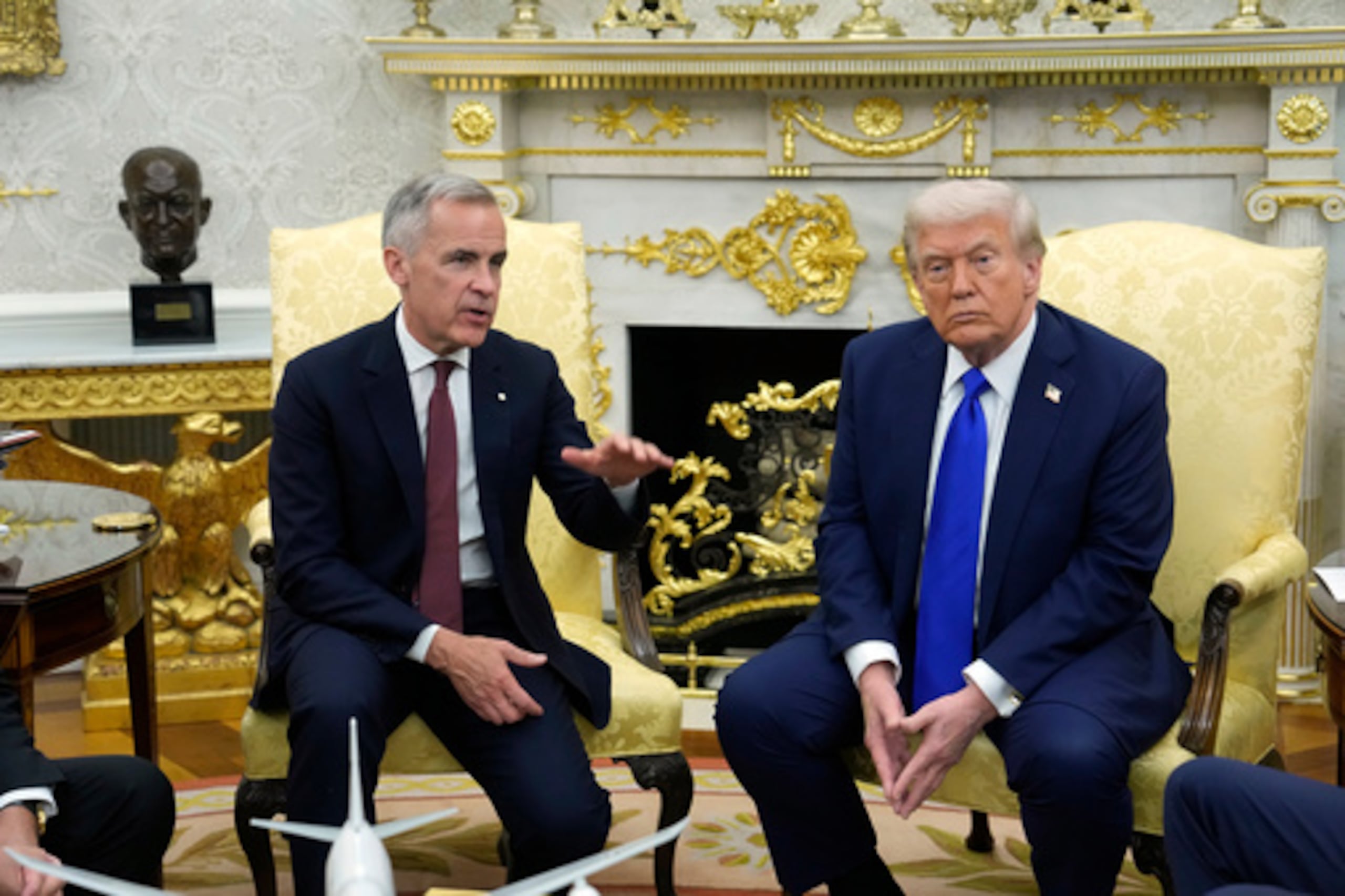 ARCHIVO - El primer ministro de Canadá, Mark Carney, y el presidente Donald Trump