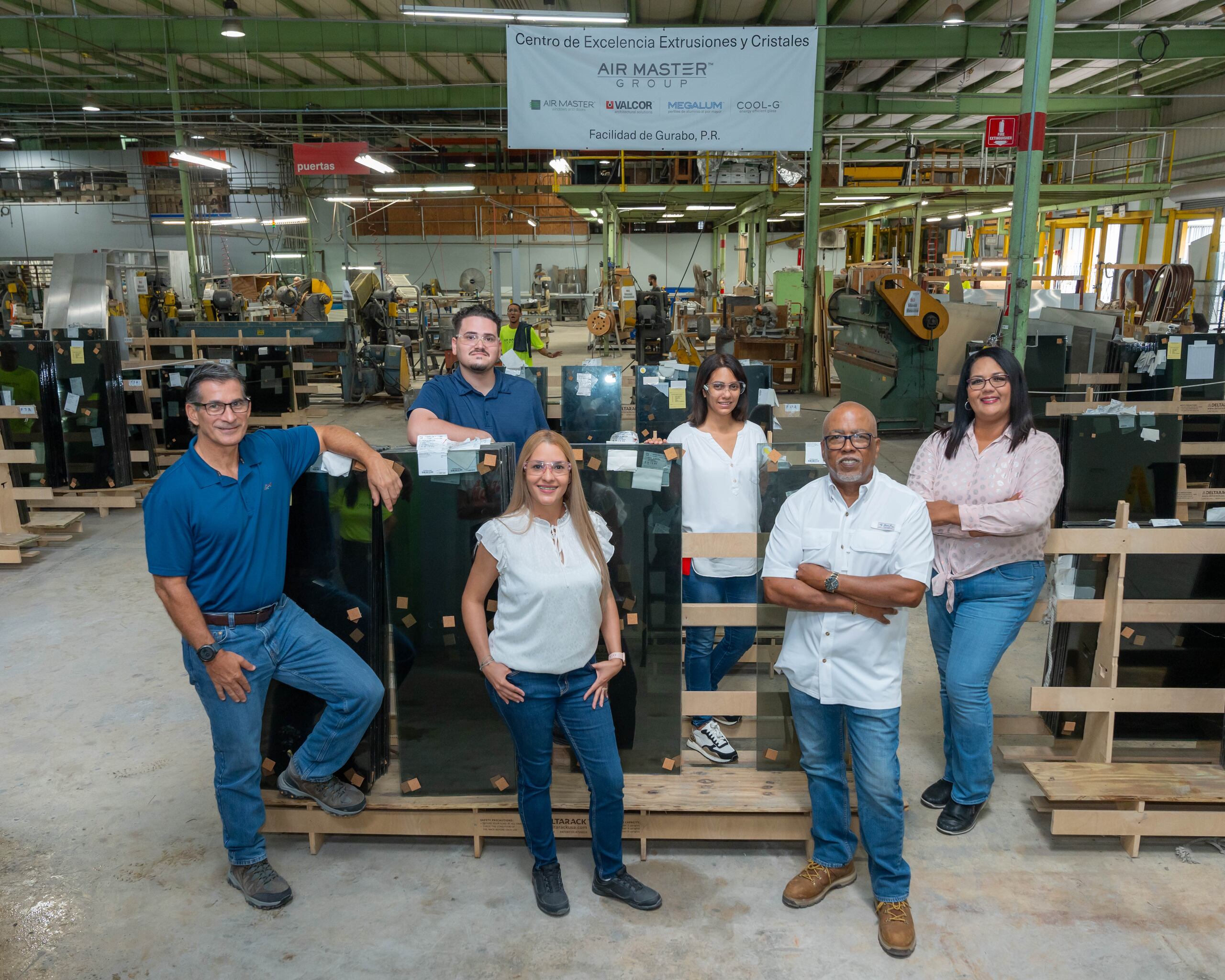 Las operaciones de Air Master en Gurabo se concentran en manufacturar soluciones arquitectónicas para proyectos y residencias de acuerdo a las necesidades de los clientes.