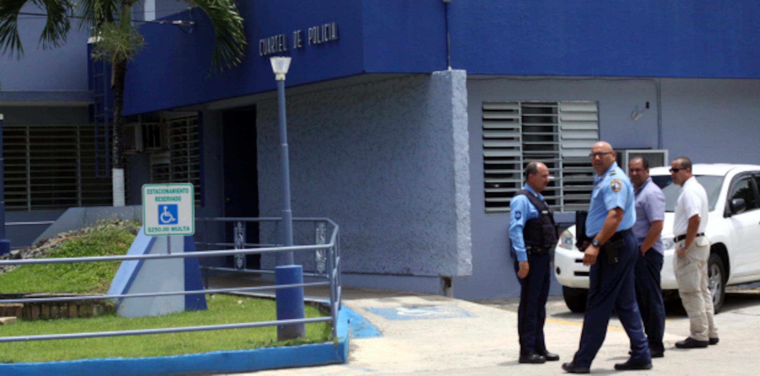 En el cuartel de Hatillo se ausentó toda la matrícula. Los que estaban habían sido traídos de otros municipios. (Para Primera Hora / Nelson Reyes Faria)