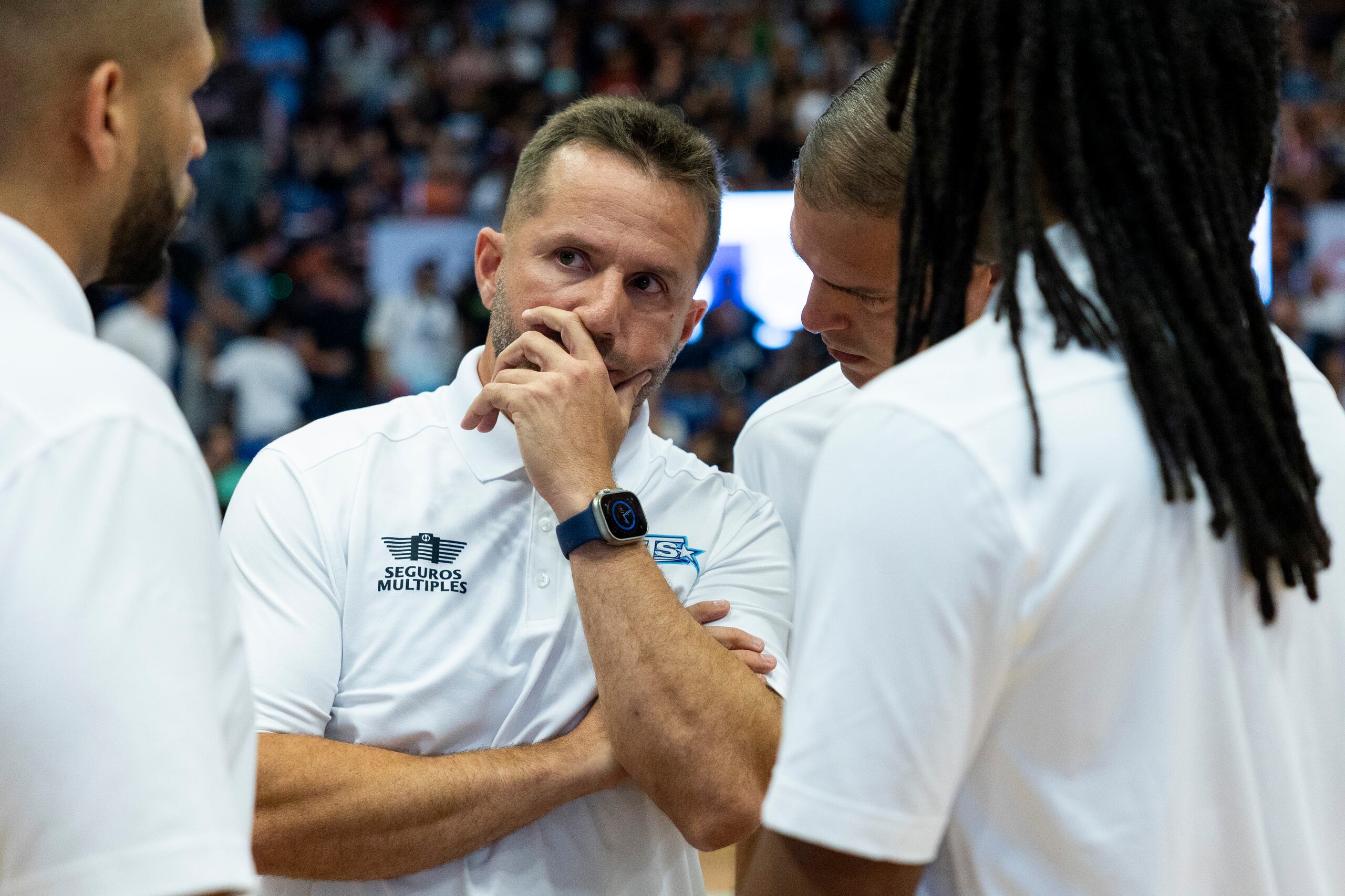 José Juan Barea se estrenó el miércoles como dirigente de los Mets de Guaynabo en el Baloncesto Superior Nacional.