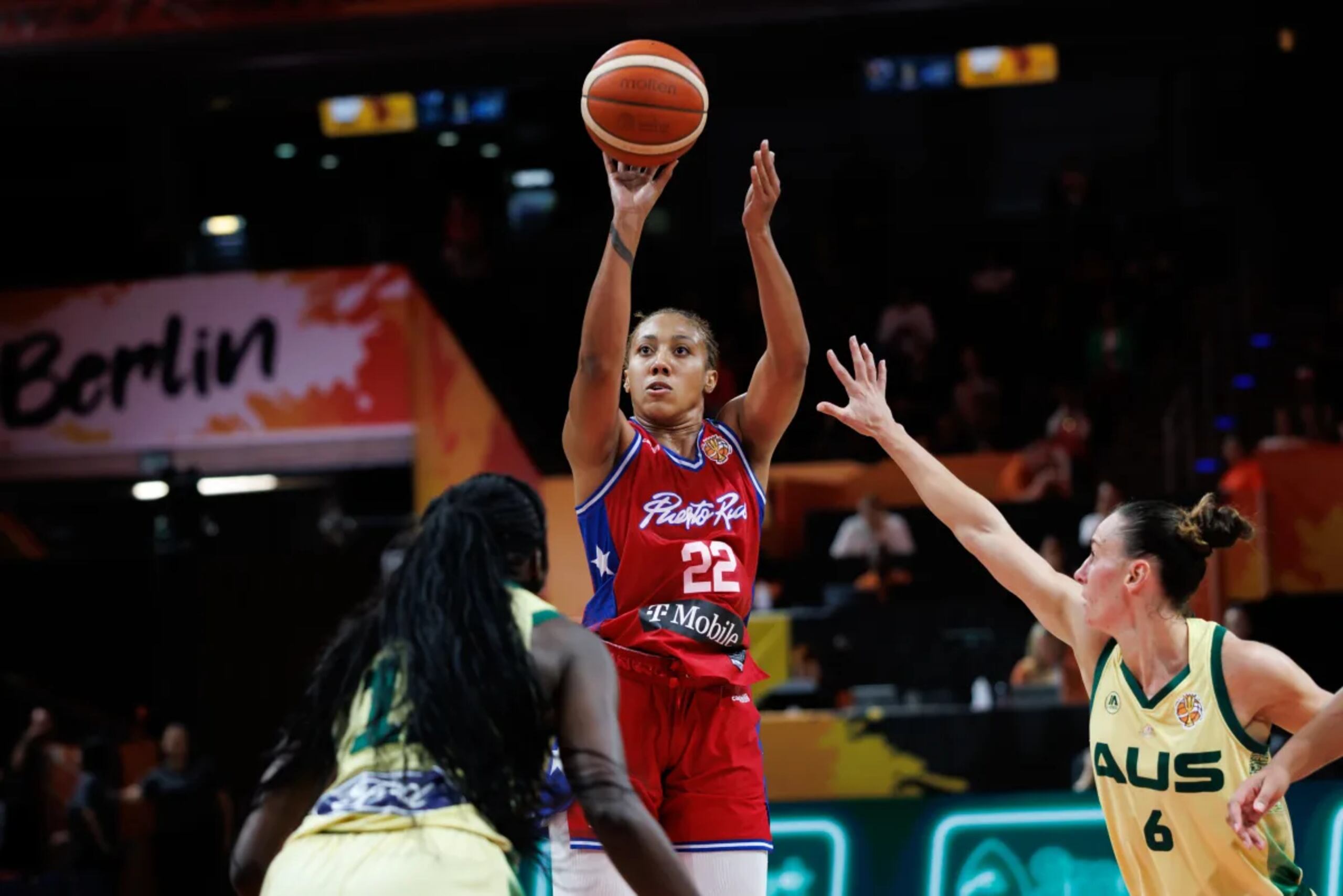 Arella Guirantes fue la mejor por Puerto Rico con 14 puntos.