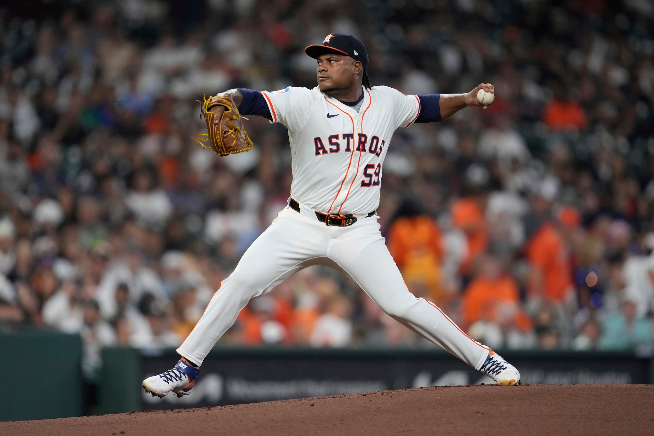 El dominicano Framber Valdez ha jugado toda su carrera con los Astros de Houston.
