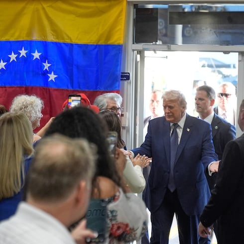 FOTOS: Trump se da la vuelta por El Arepazo