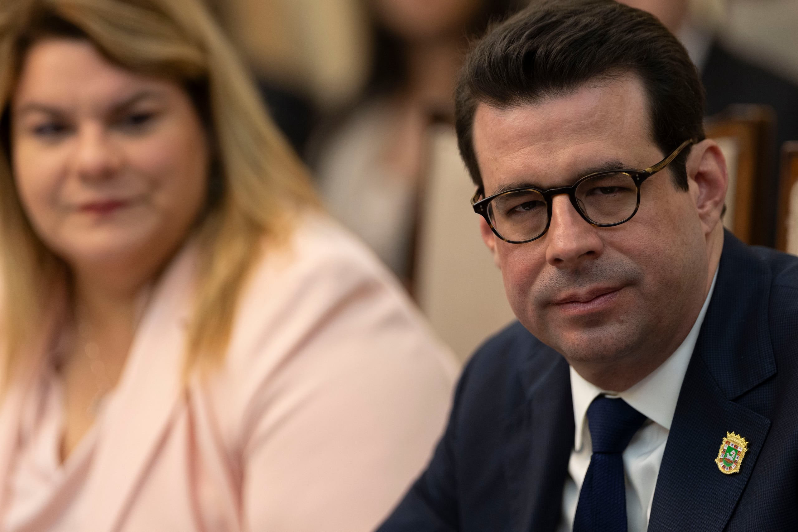El secretario de la Gobernación, Francisco Domenech, es apoyado por la gobernadora Jenniffer González, quien ha dicho que las alegaciones de Negrón Reichard son falsas. (Archivo / GFR Media)