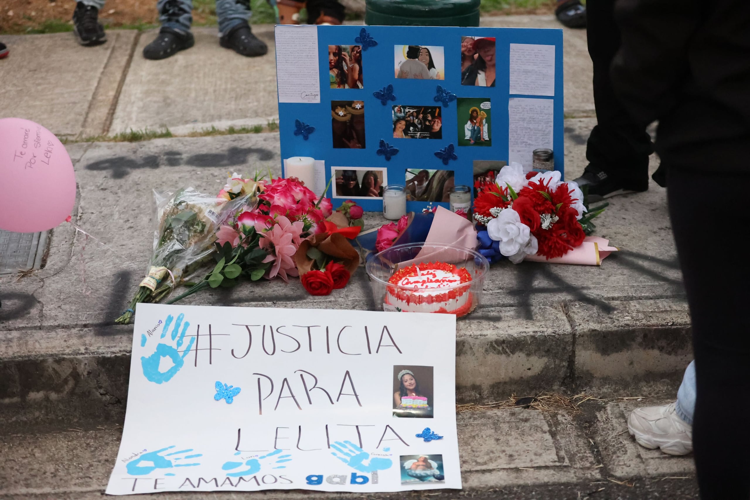 Caravana Gabriela Nicole Pratts Rosario