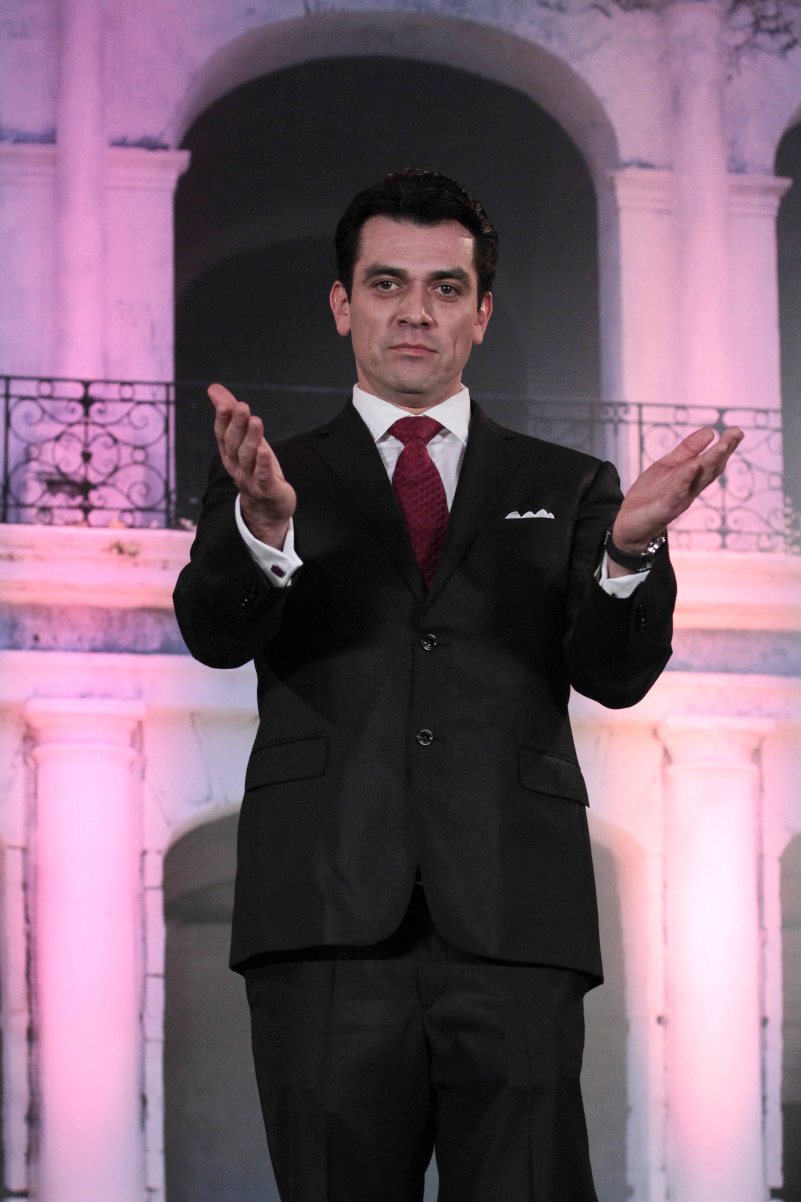 Jorge Salinas.