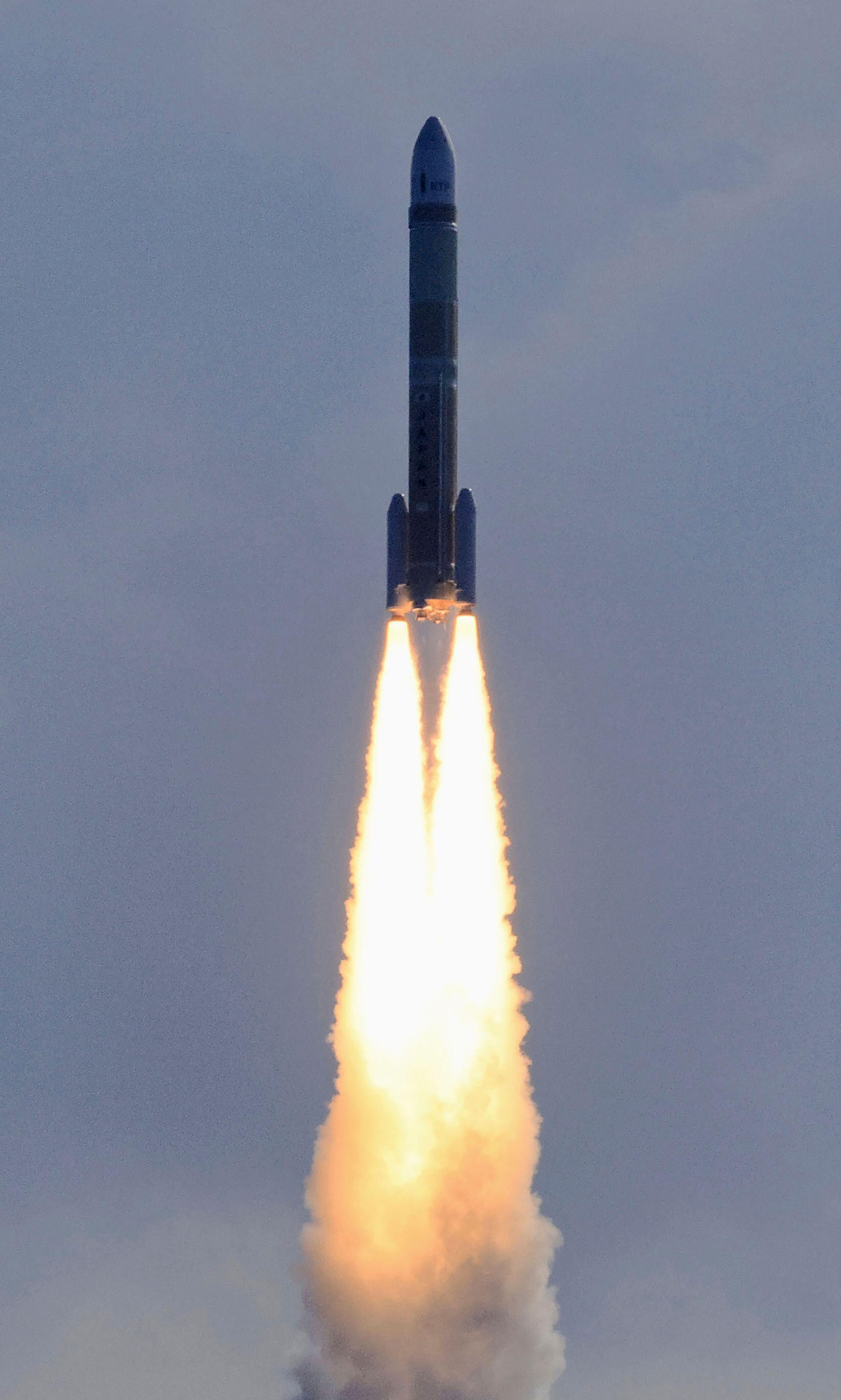 El primer H3 fue lanzado en marzo de 2023, pero el motor de la segunda fase no logró encenderse y la agencia aeroespacial tuvo que ordenar su autodestrucción en vuelo.