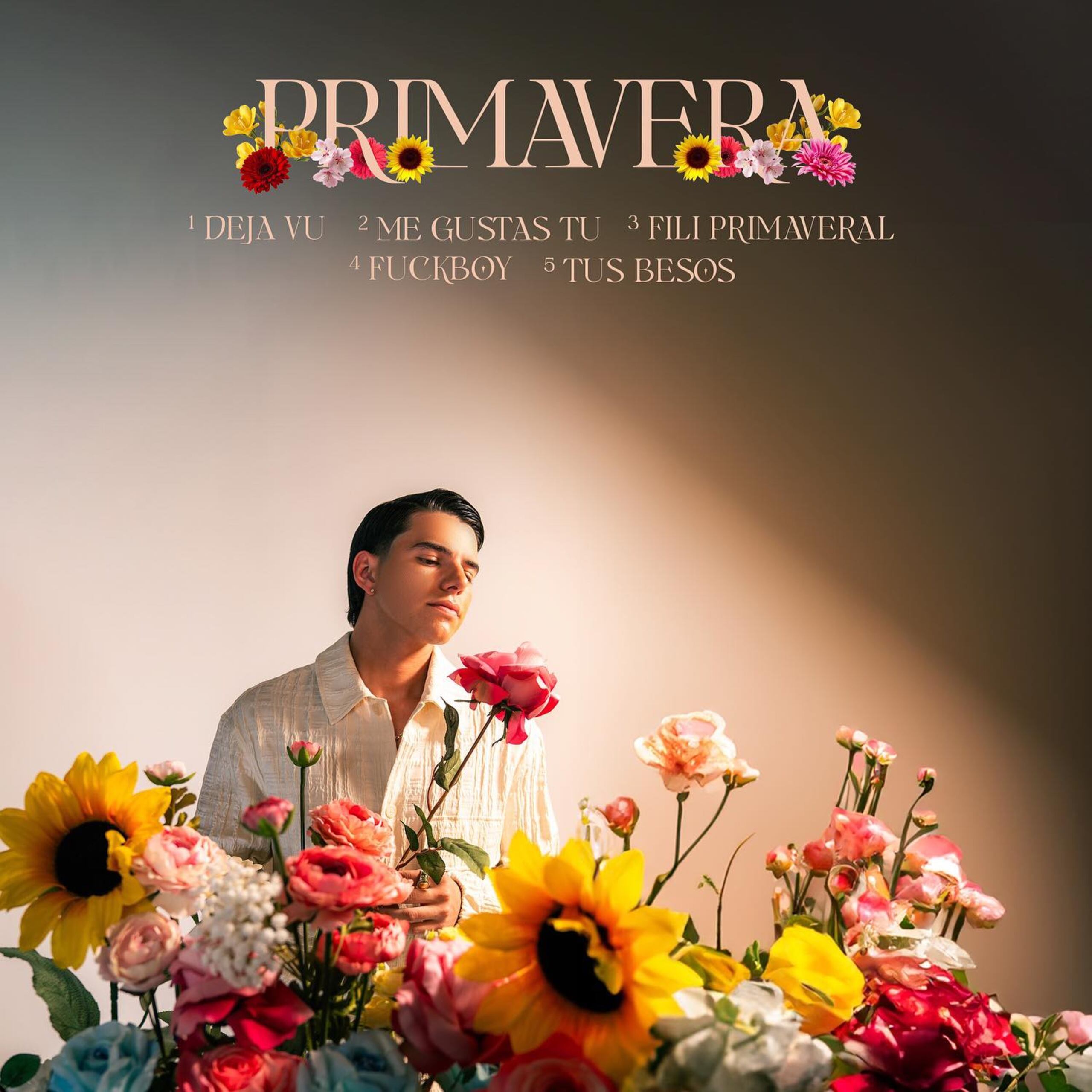 La primera estación, ‘Primavera’, presenta una colección fresca de relatos, centrada en el amor y en la línea sensual de sus canciones.