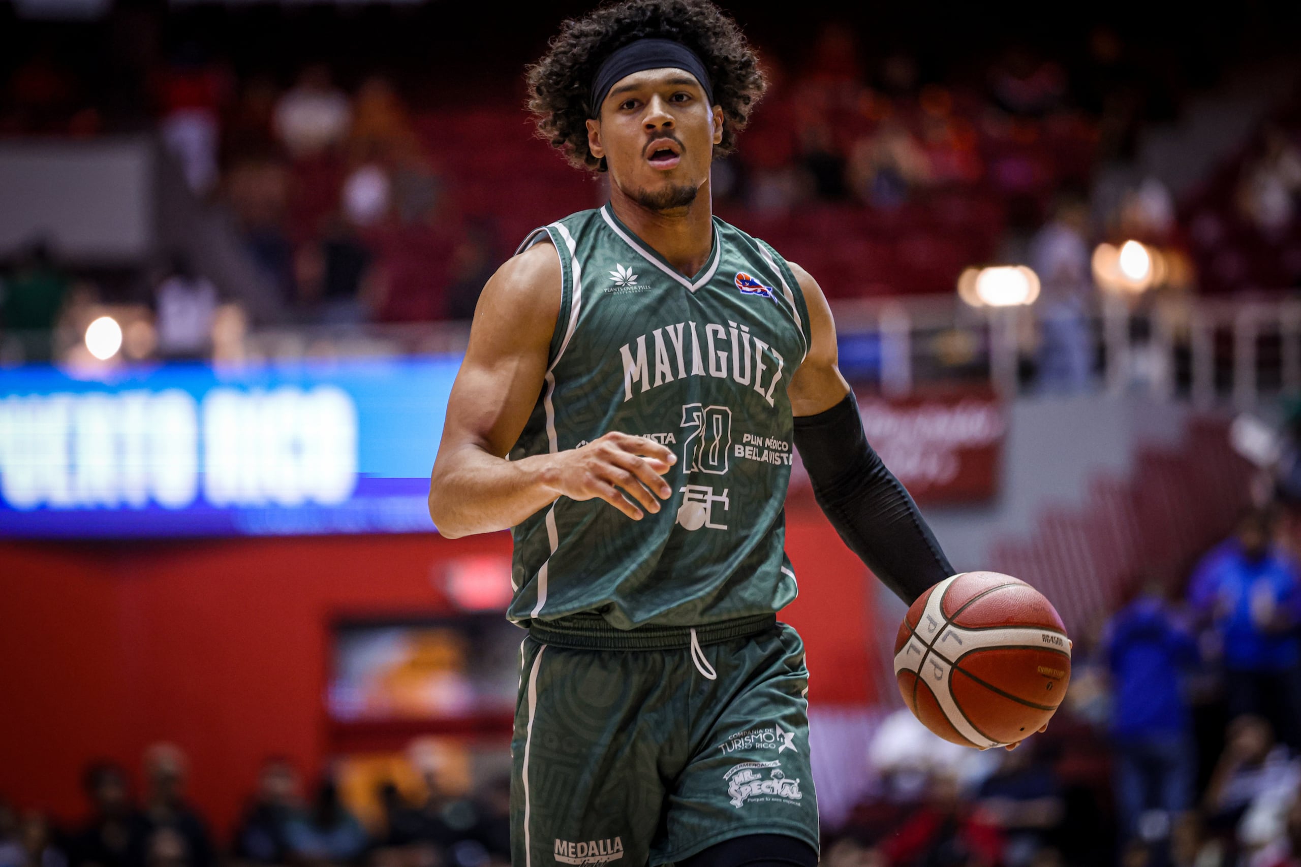 Jordan Cintrón con los Indios de Mayagüez durante la temporada 2024 del Baloncesto Superior Nacional (BSN).
