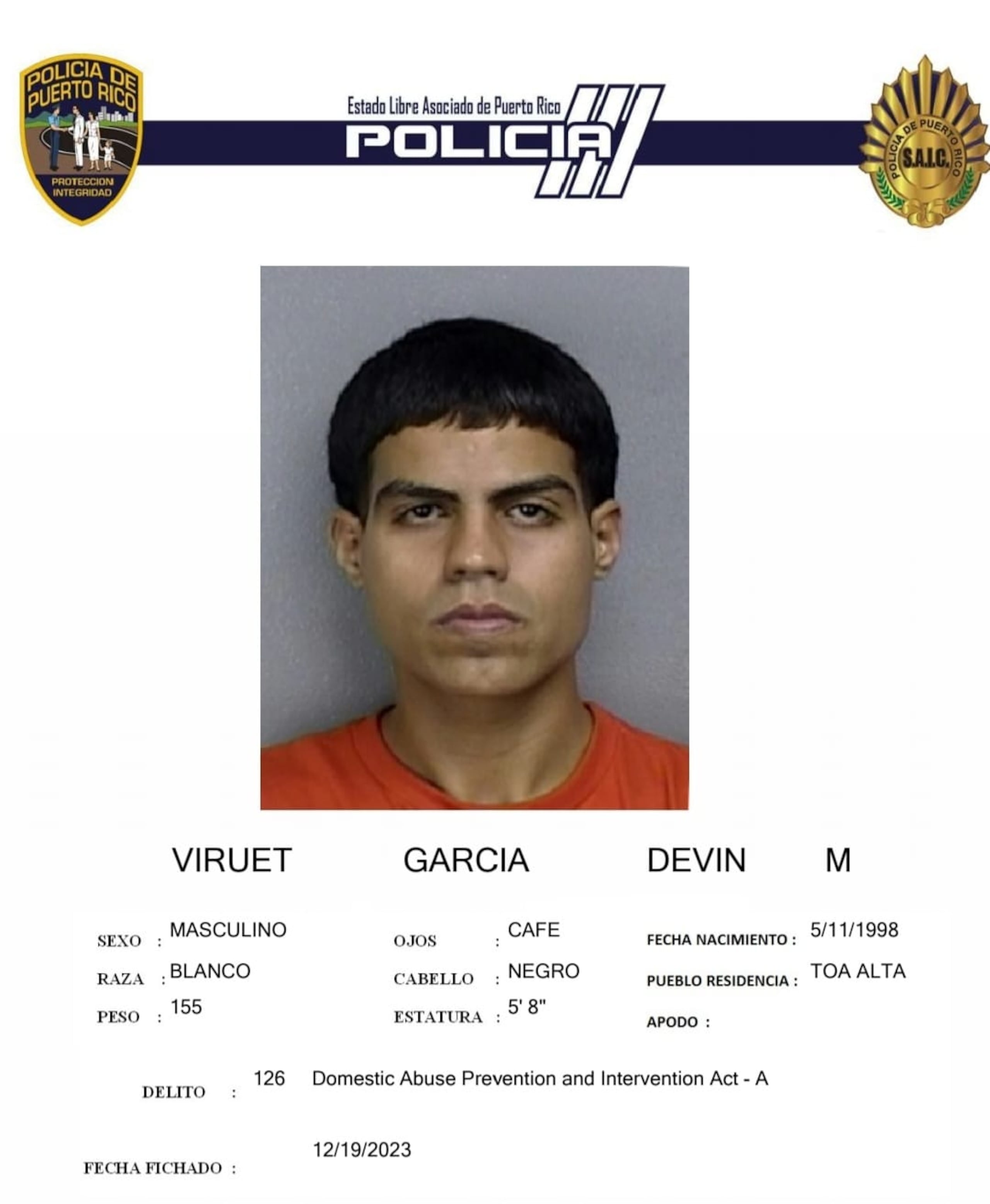 Devin M. Viruet García, de 26 años, fue asesinado en la urbanización Jardines de San Fernando, en Toa Alta.