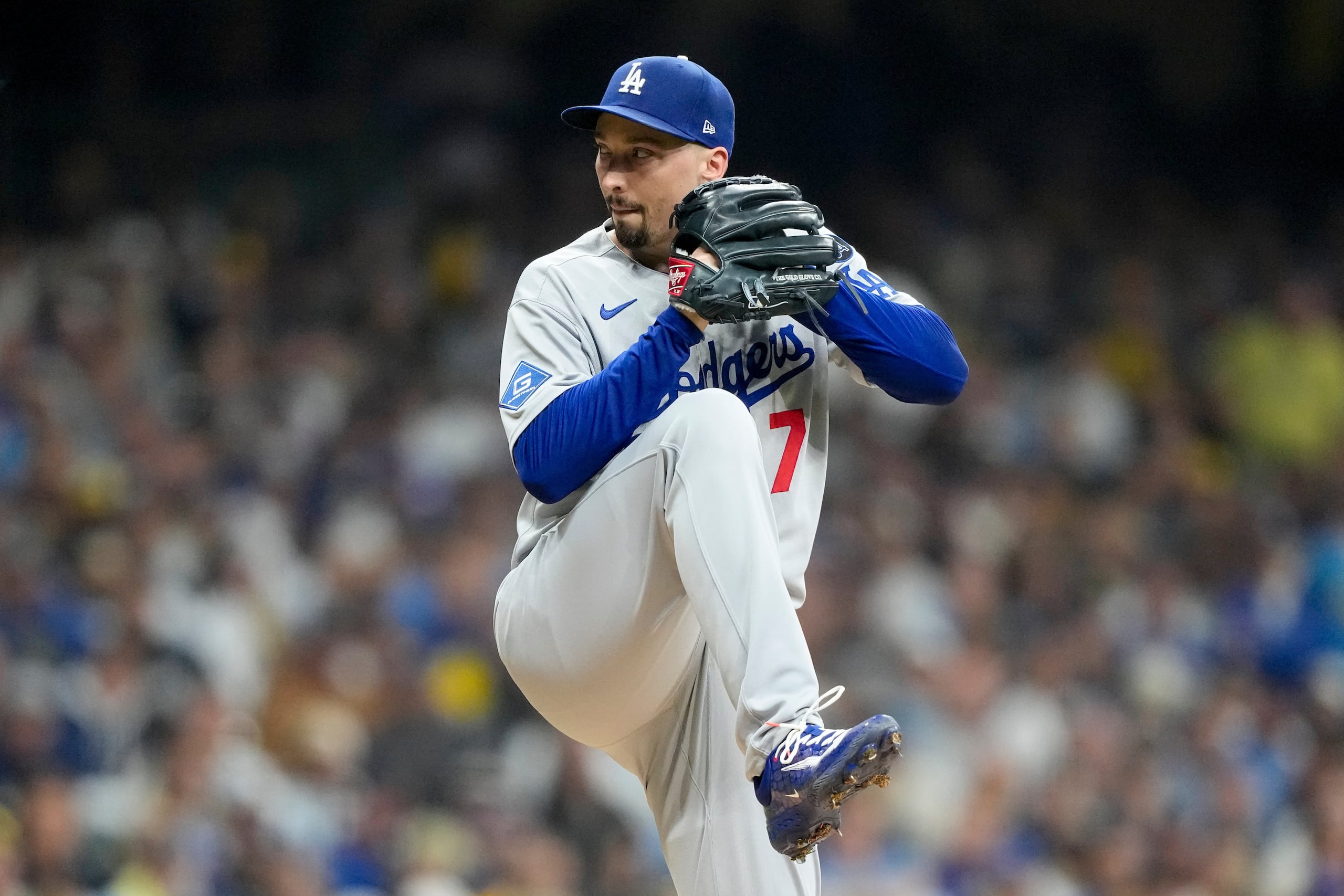 Blake Snell, lanzador de los Dodgers de Los Ángeles, abrió el primer juego de la Serie de Campeonato de la Liga Nacional ante los Brewers de Milwaukee.