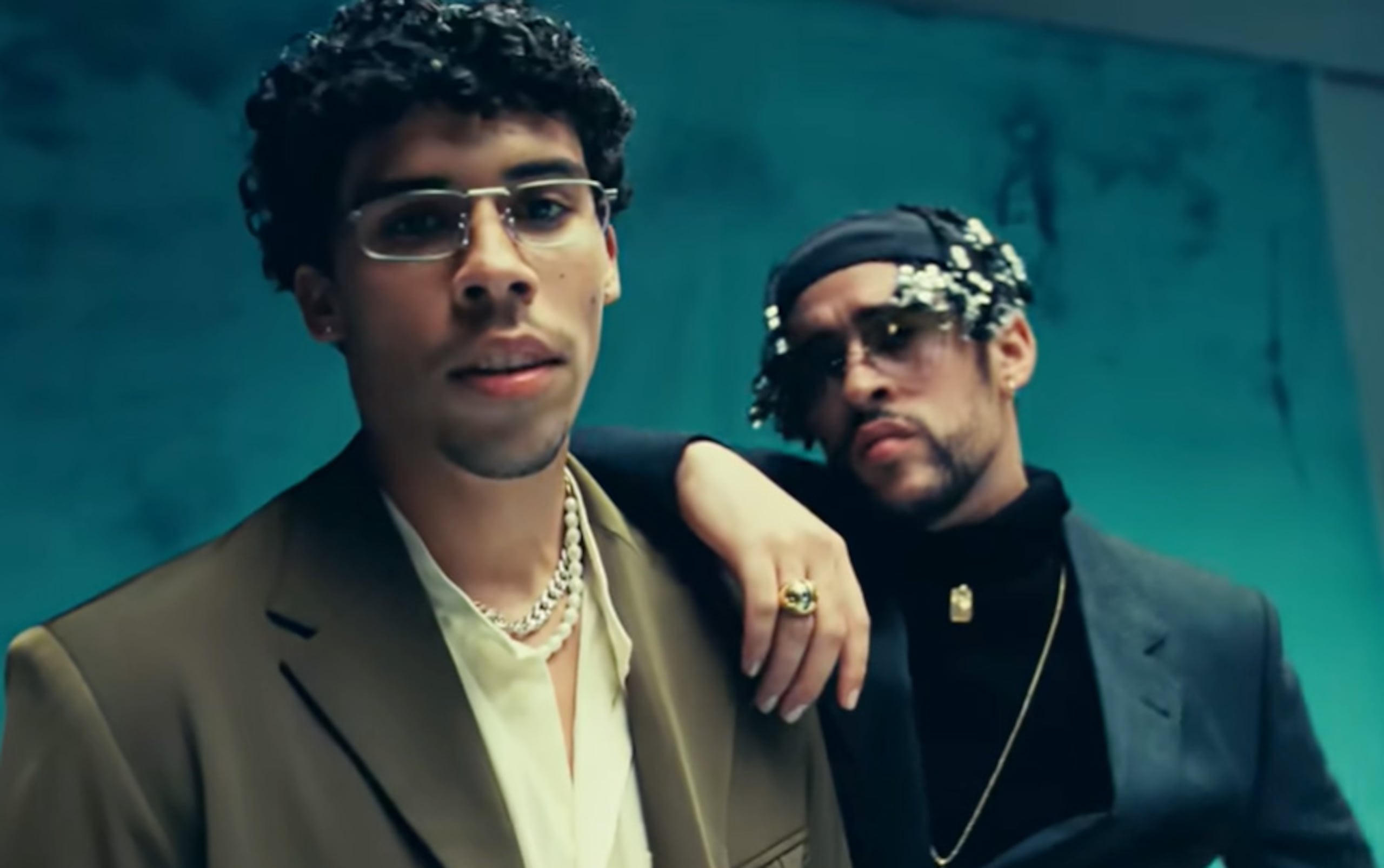Bad Bunny y su hermano Bernie Martínez Ocasio