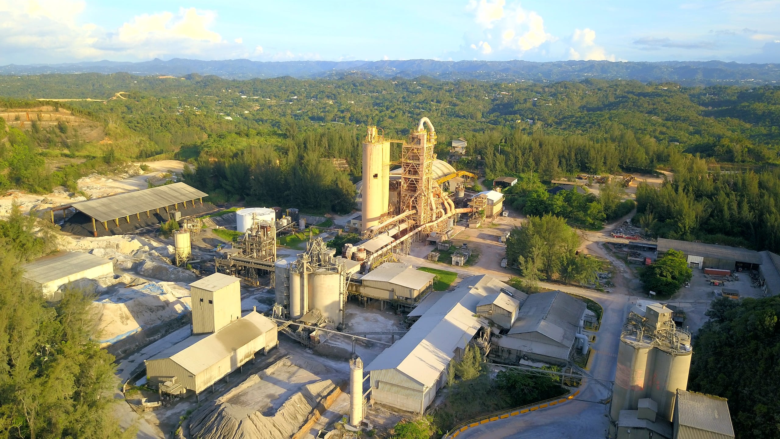 La planta de Argos Puerto Rico de Dorado. (Archivo / GFR Media)