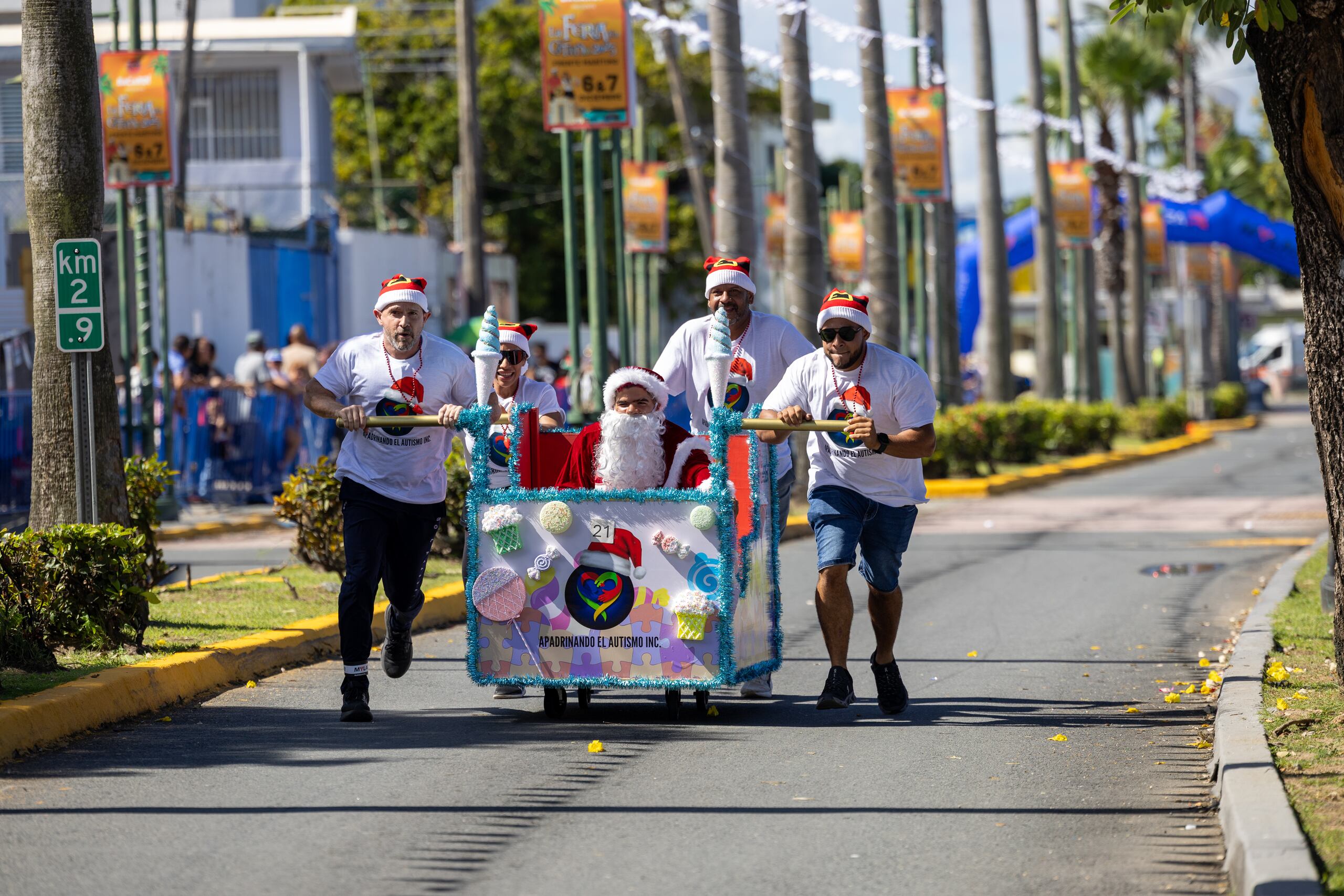Muchos corrieron a lo largo del Frente Marítimo por una noble causa: respaldar la importancia de la salud mental, la prevención del suicidio y el apoyo a las personas dentro del espectro autista.