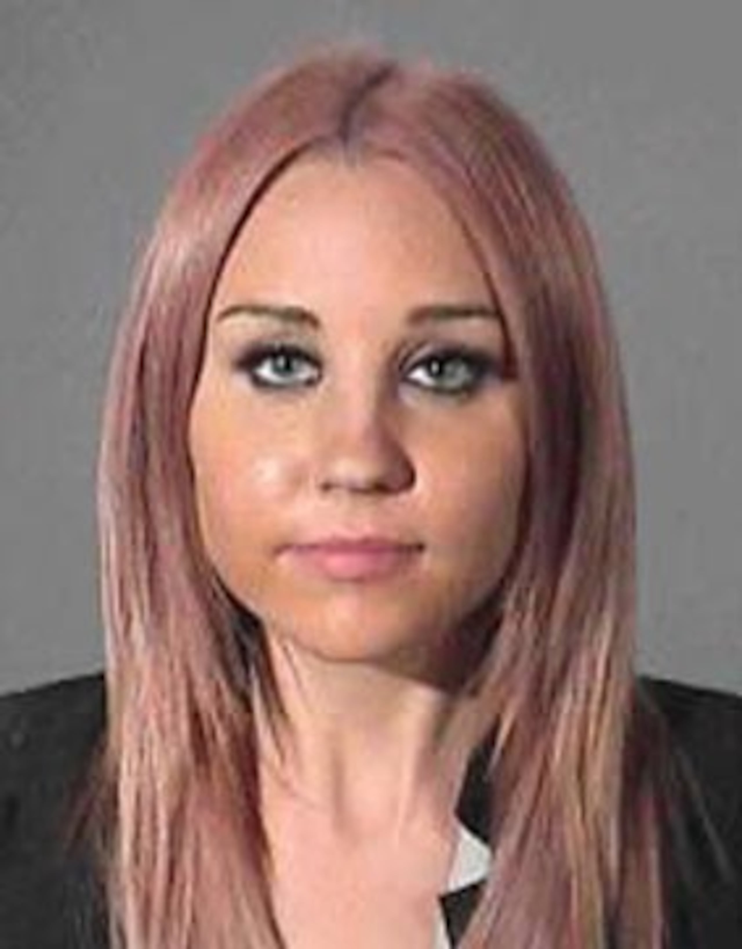 Amanda Bynes rozó el vehículo cuando intentaba rebasar una patrulla. (AP/Los Angeles Conty Sheriff's Department)