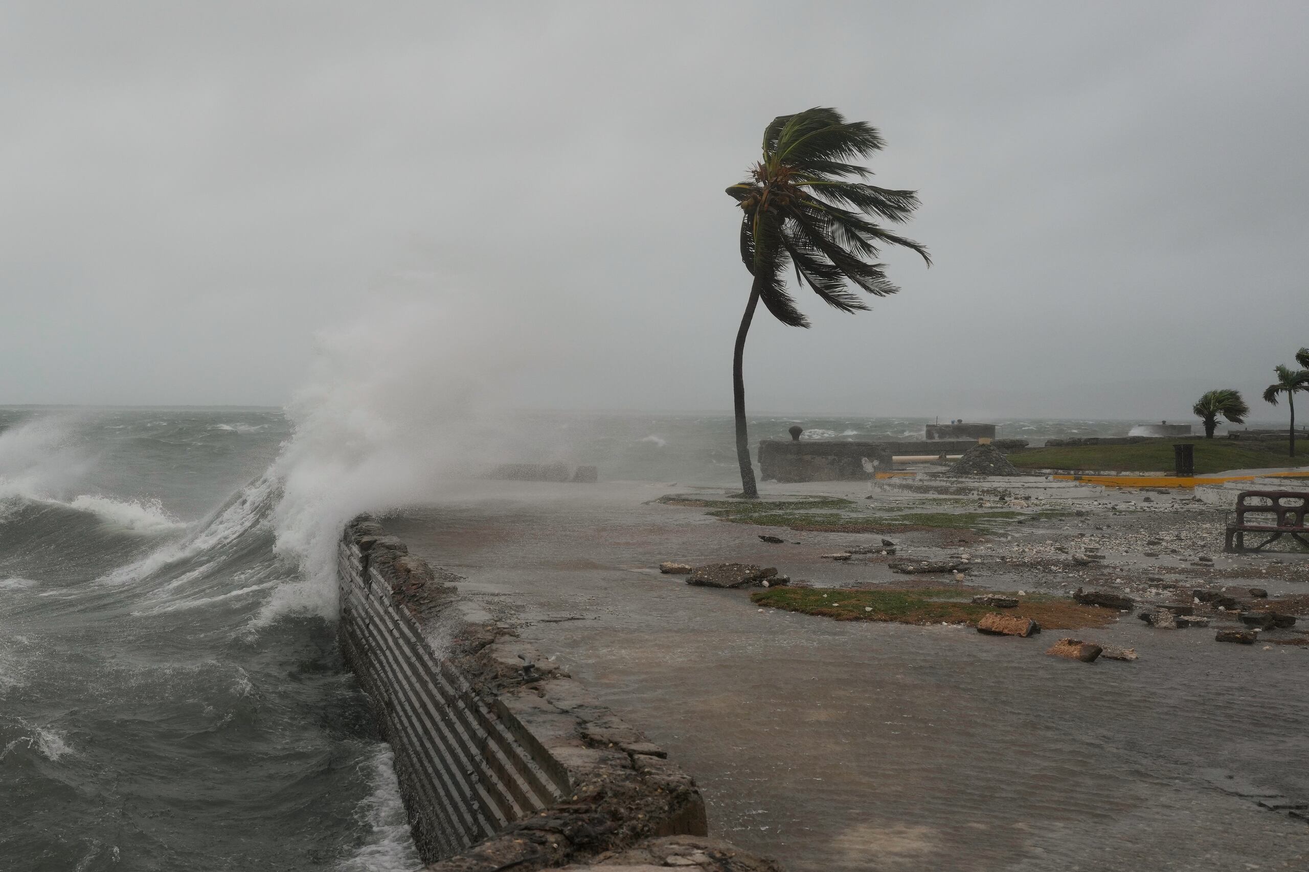 En la temporada del Atlántico 2026, que va del 1 de junio al 30 de noviembre, la probabilidad de que un huracán mayor golpee la costa estadounidense es menor al promedio histórico de 43 %. (AP Foto/Matias Delacroix)