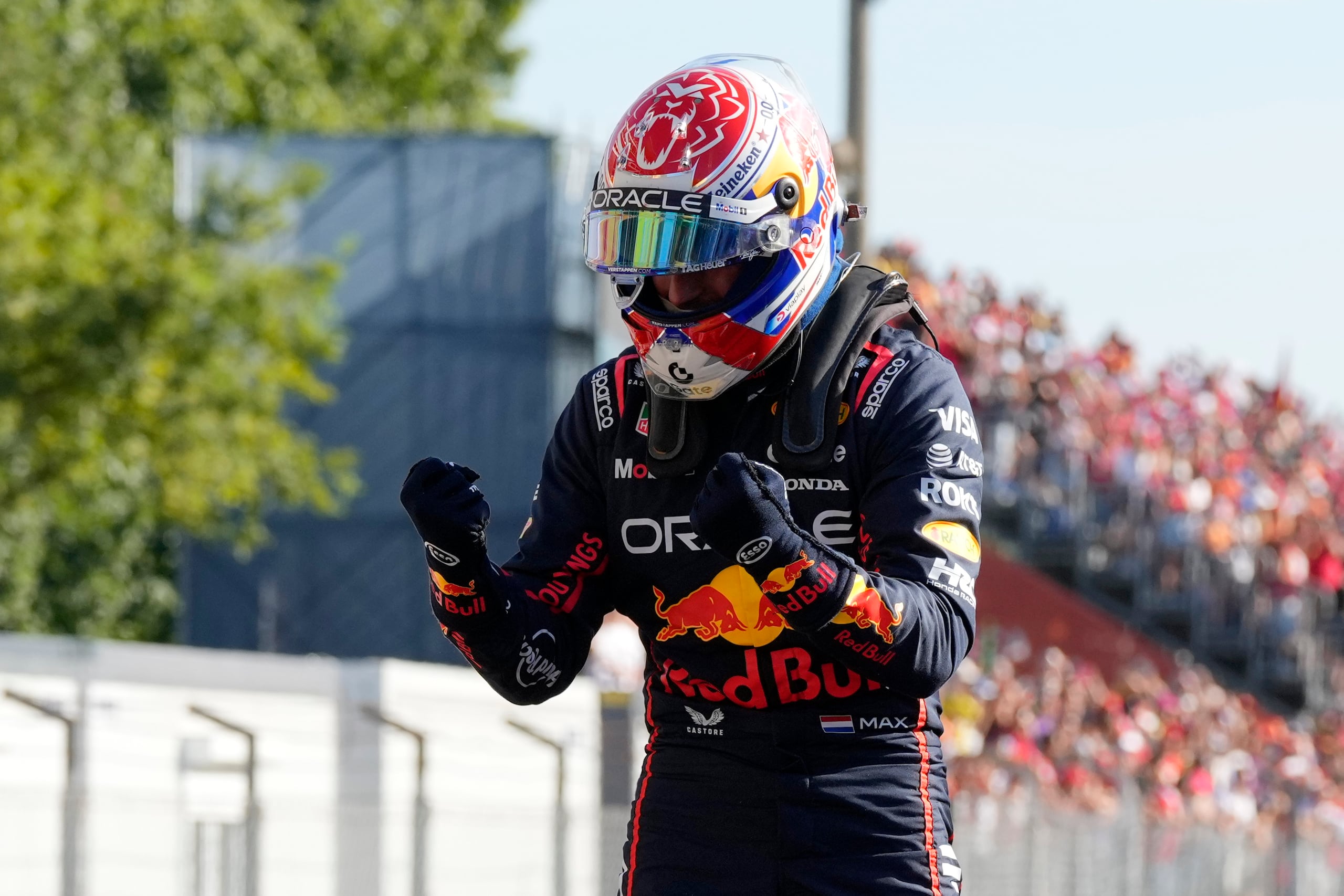 Max Verstappen, piloto de Red Bull, tras ganar la pole del Gran Premio de Italia, el sábado 6 de septiembre de 2025.