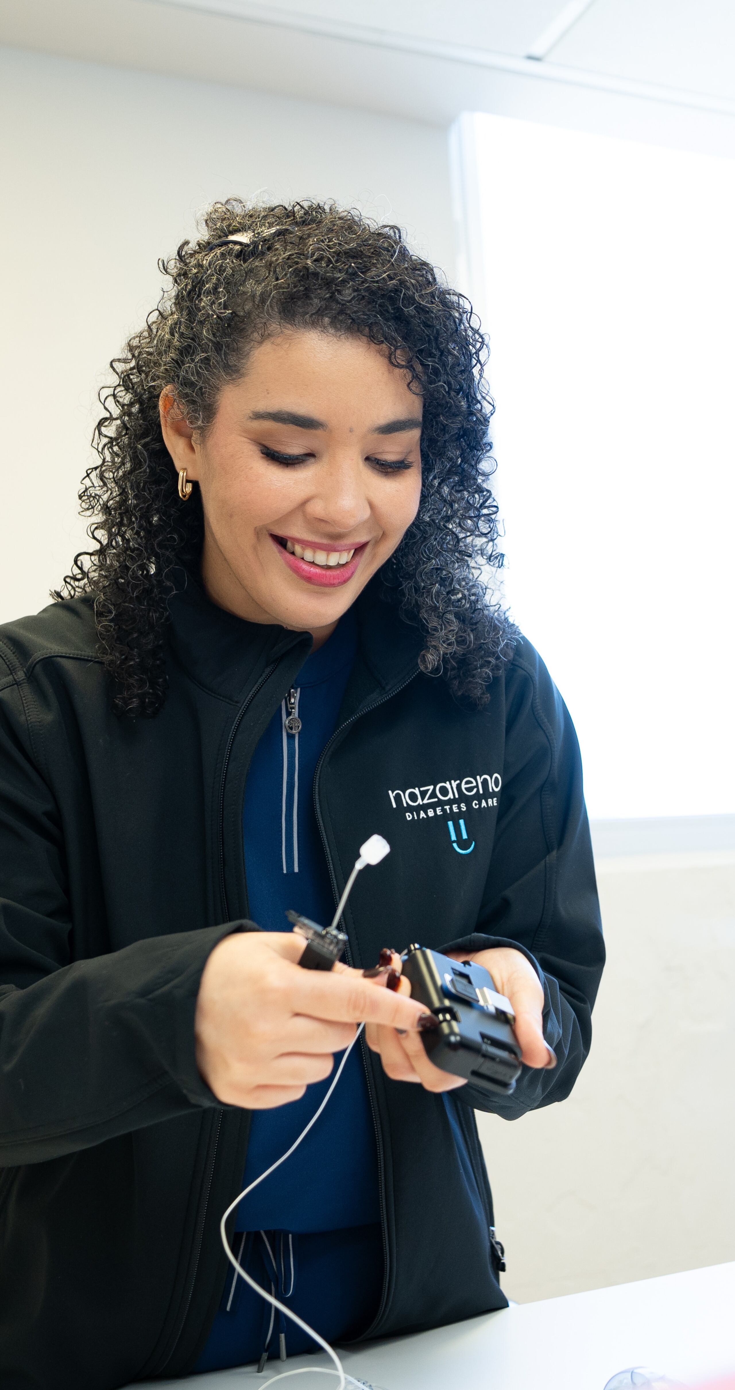 La participación de Nazareno en SPED responde a una visión clara y sostenida: caminar junto al endocrinólogo, entender de primera mano sus retos diarios y proveer herramientas que optimizan el cuidado del paciente; promueve la adherencia al tratamiento y eleva la calidad de vida.