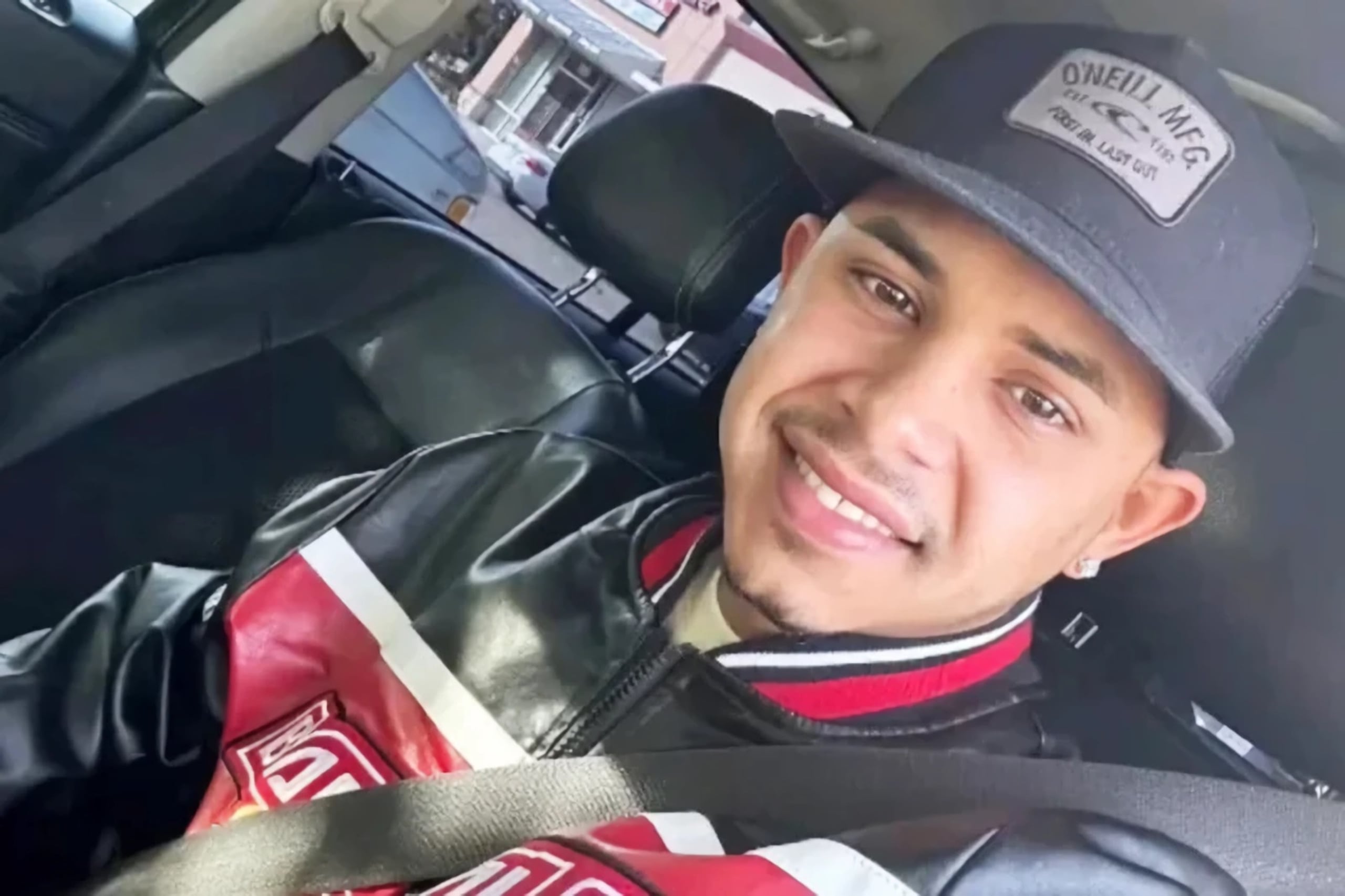 Neiyerver Adrián León Rengel.