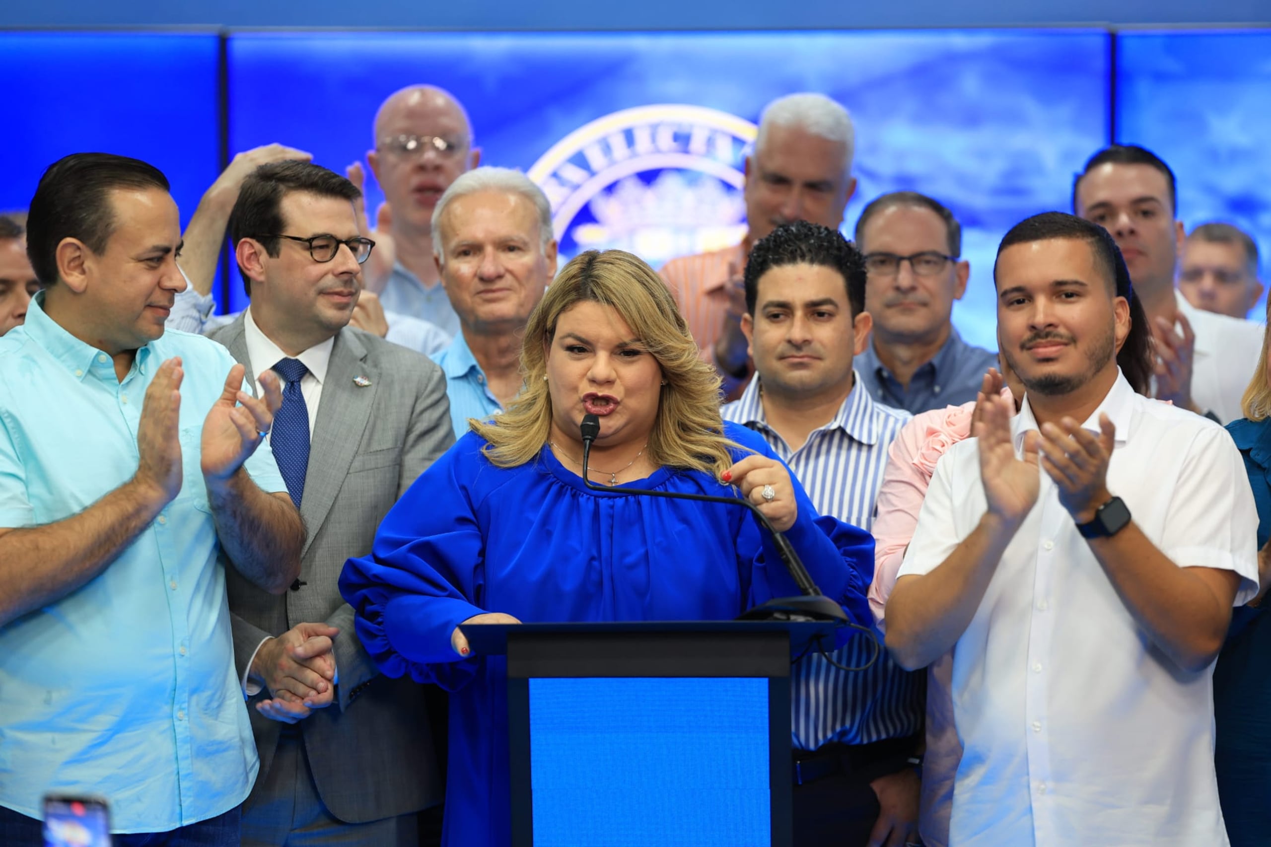 “Aquí hay aires de triunfo”: celebran en el comité del PNP la certificación preliminar de Jenniffer González