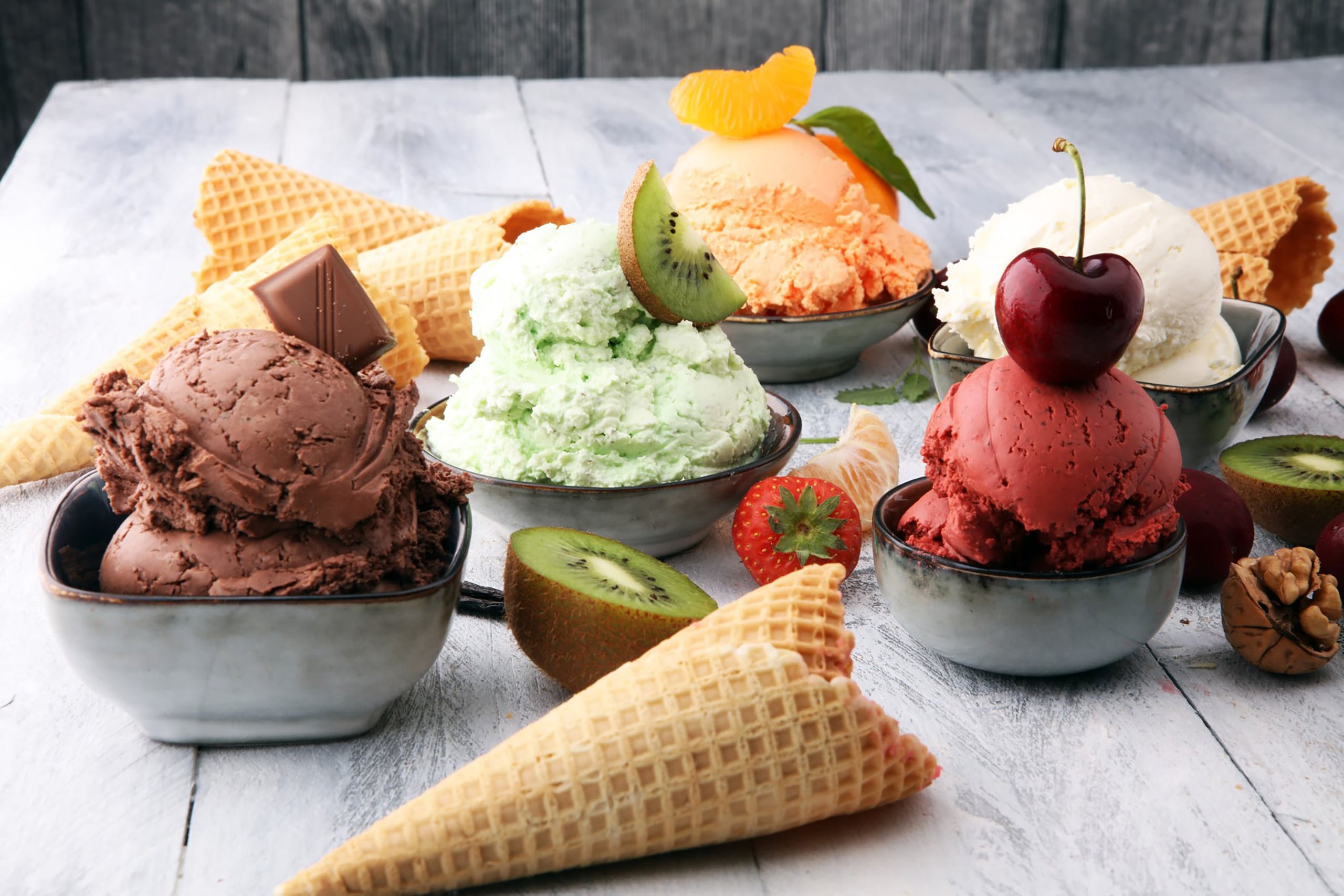 A diferencia del helado, el gelato tiene un menor contenido en grasa. Se trata de un producto que únicamente se prepara leche e ingredientes 100% naturales.