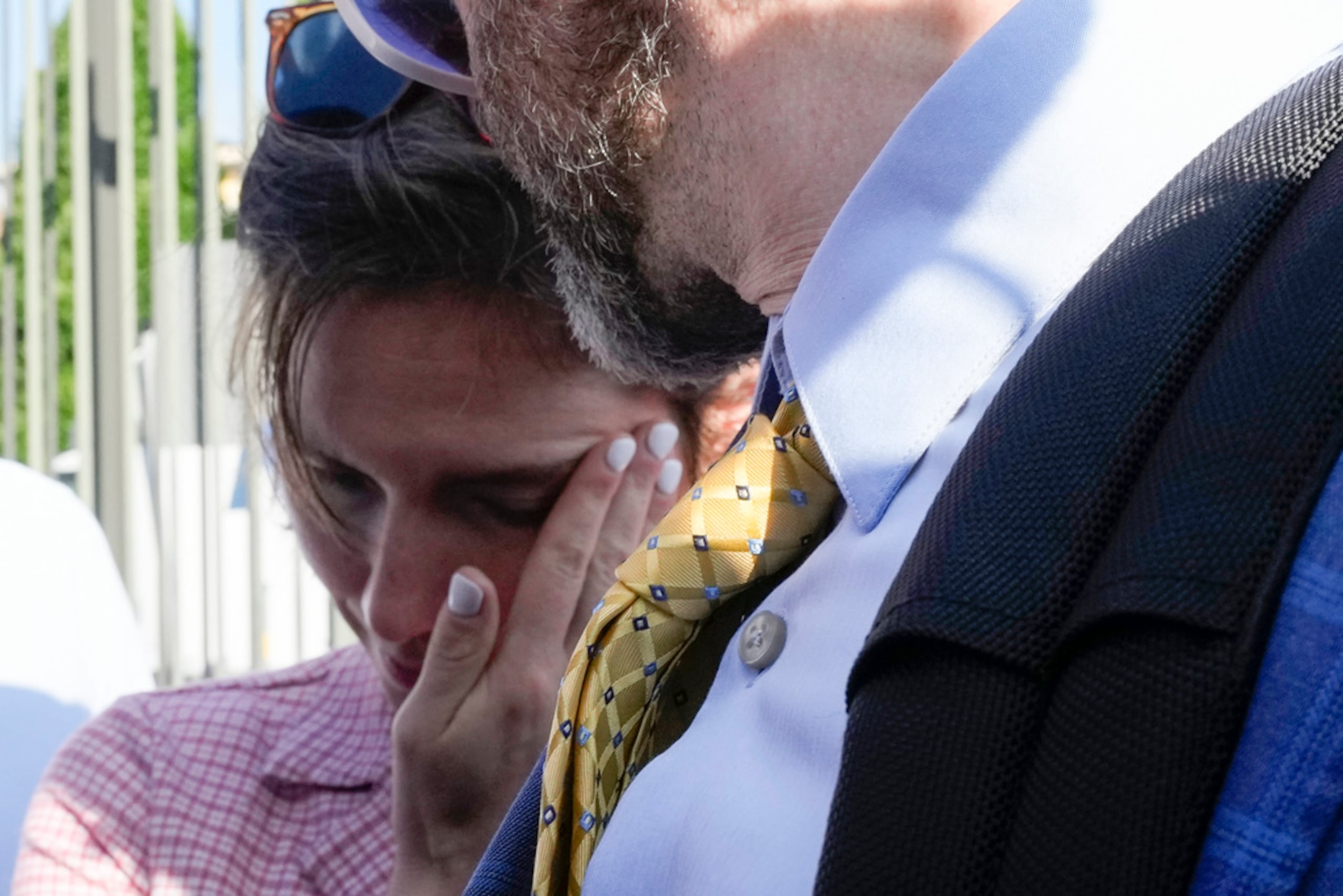 Amanda Knox lloraba durante su llegada al tribunal en Florencia, Italia, este miércoles.