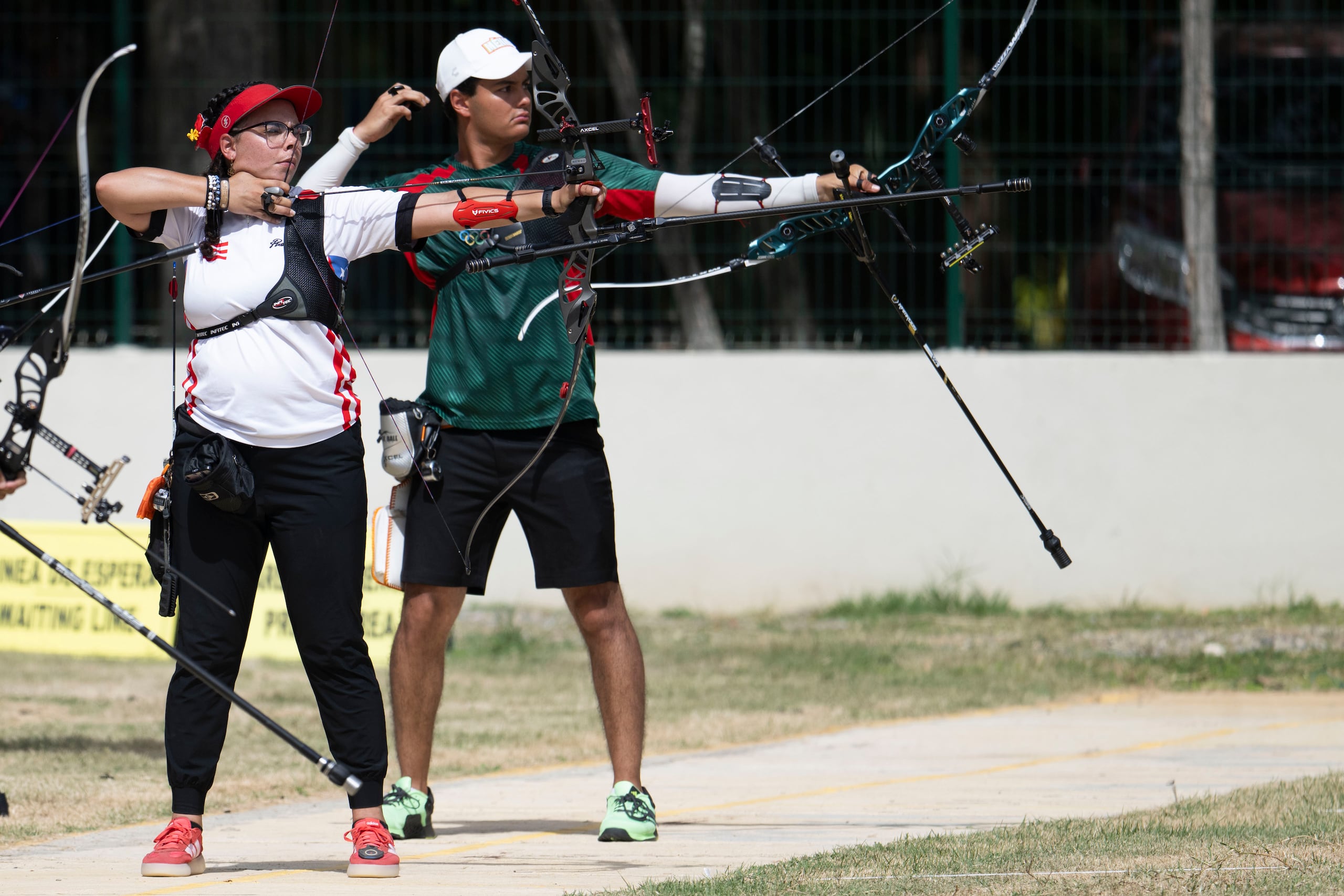 Fue la tercera participación de Alondra Rivera (de blanco) en los juegos regionales.