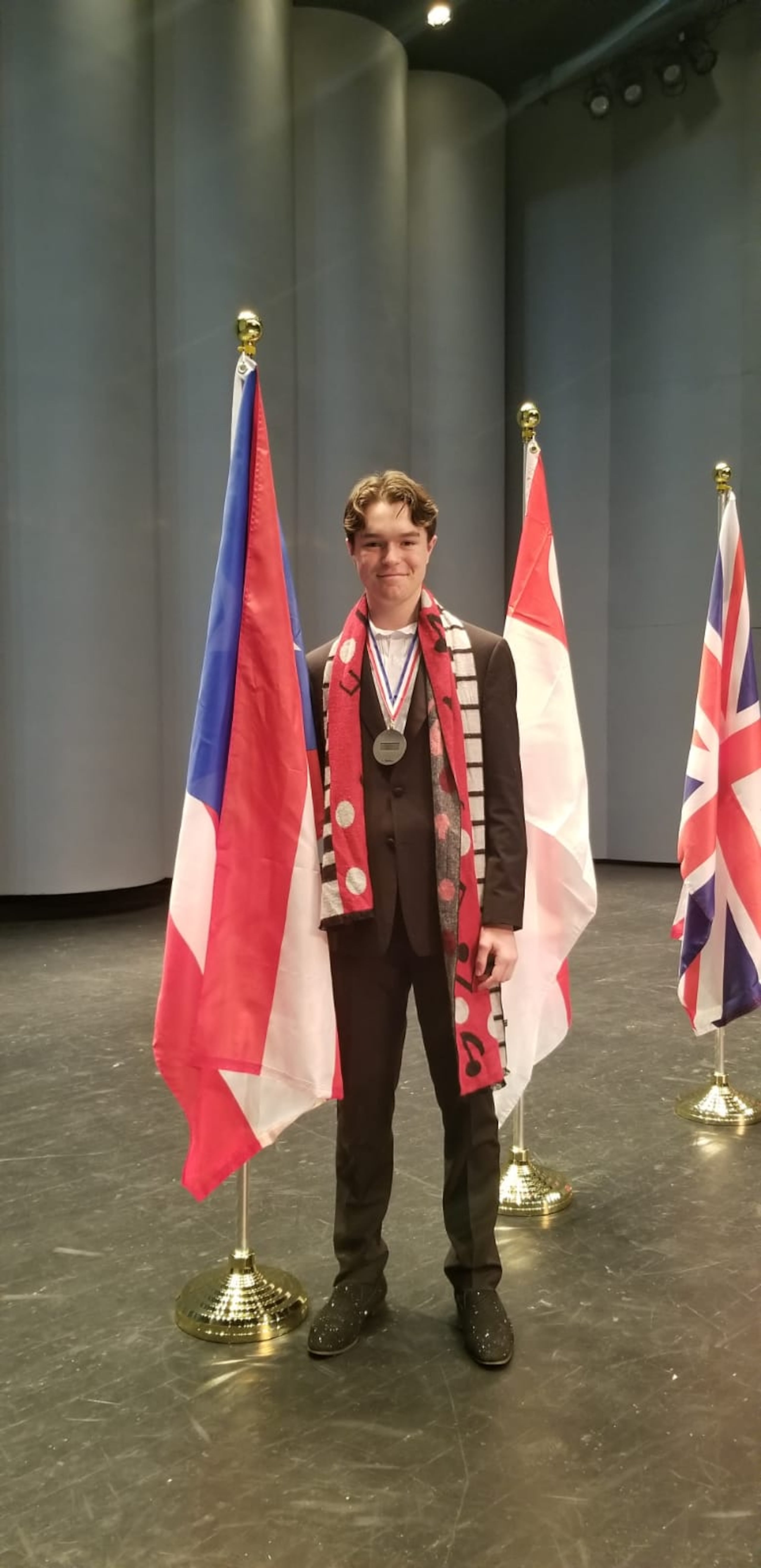 Galileo Skye Chrisman obtuvo la medalla de plata en la competencia dedicada al pianista y compositor Frédéric Chopin.