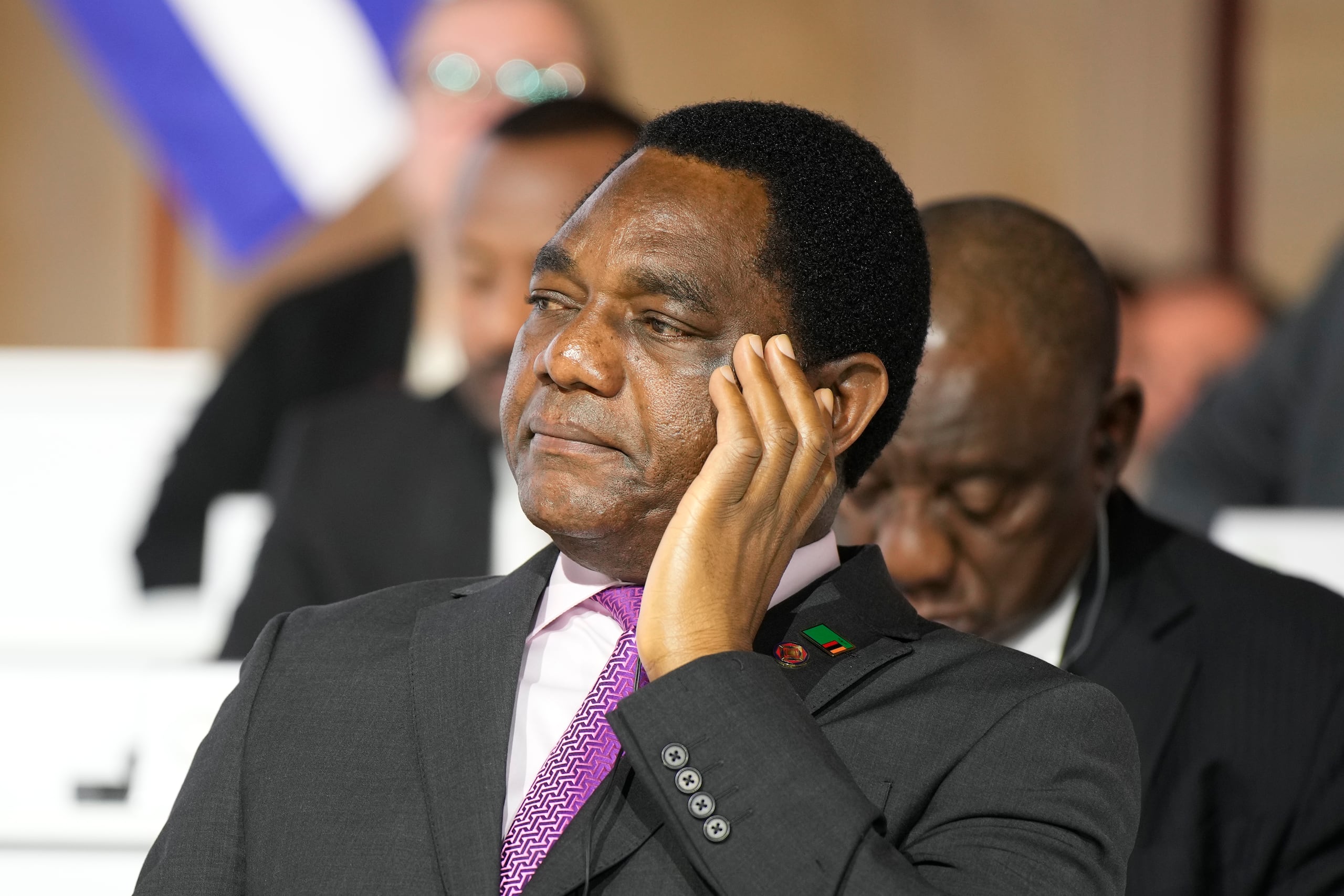 El presidente de Zambia, Hakainde Hichilema, durante una sesión de la Cumbre para un Nuevo Pacto Financiero Global, el 23 de junio de 2023, en París. (AP Foto/Lewis Joly, Pool, Archivo)