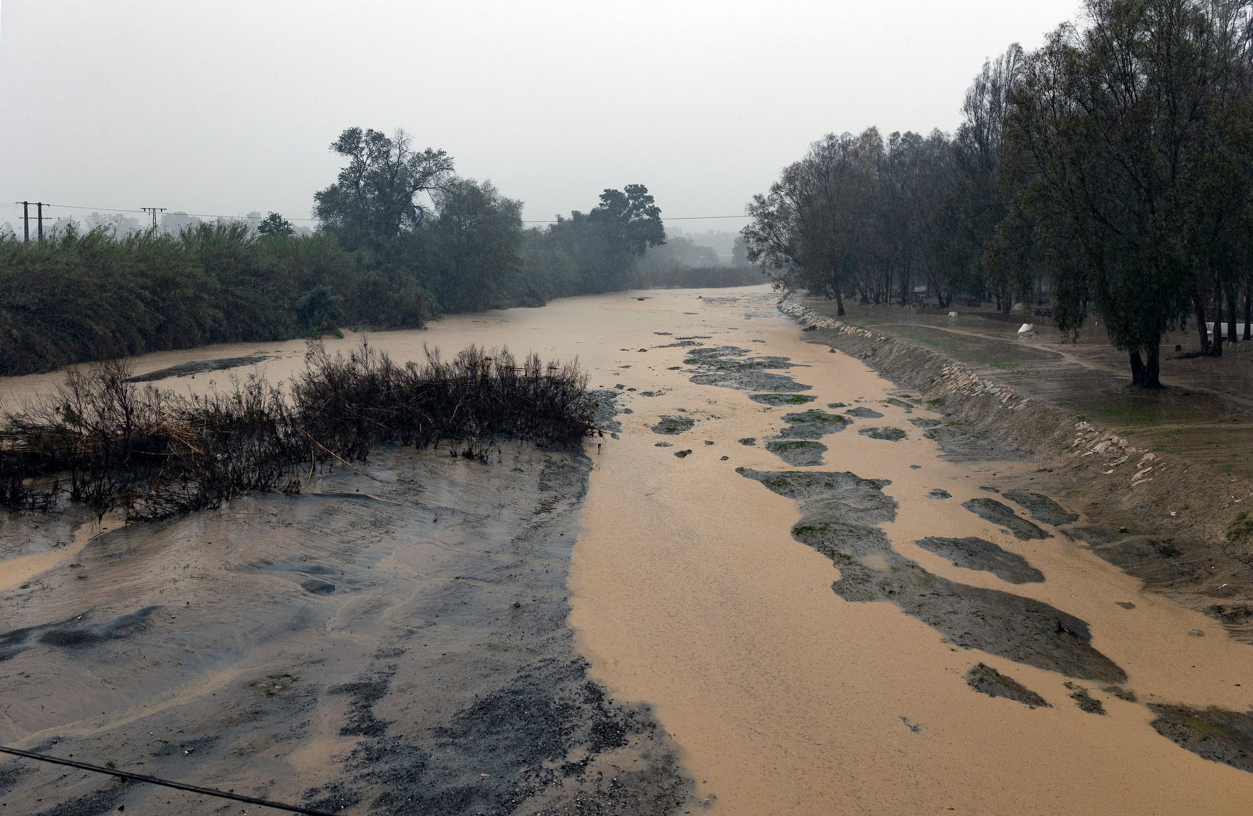 Imagen de una carretera intransitable por inundaciones. (Archivo)