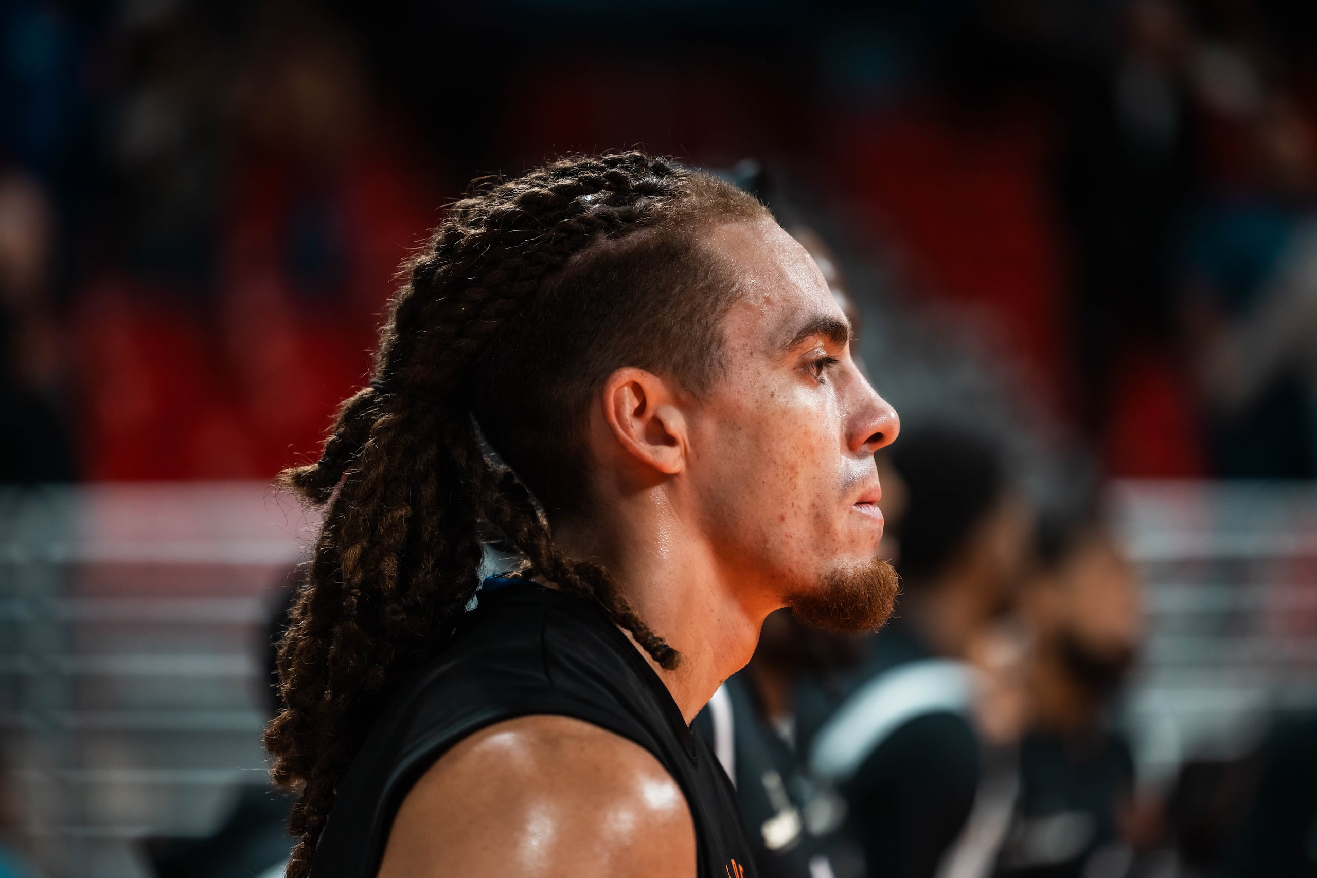Isaiah Piñeiro en su primer juego con los Cangrejeros de Santurce en el BSN.