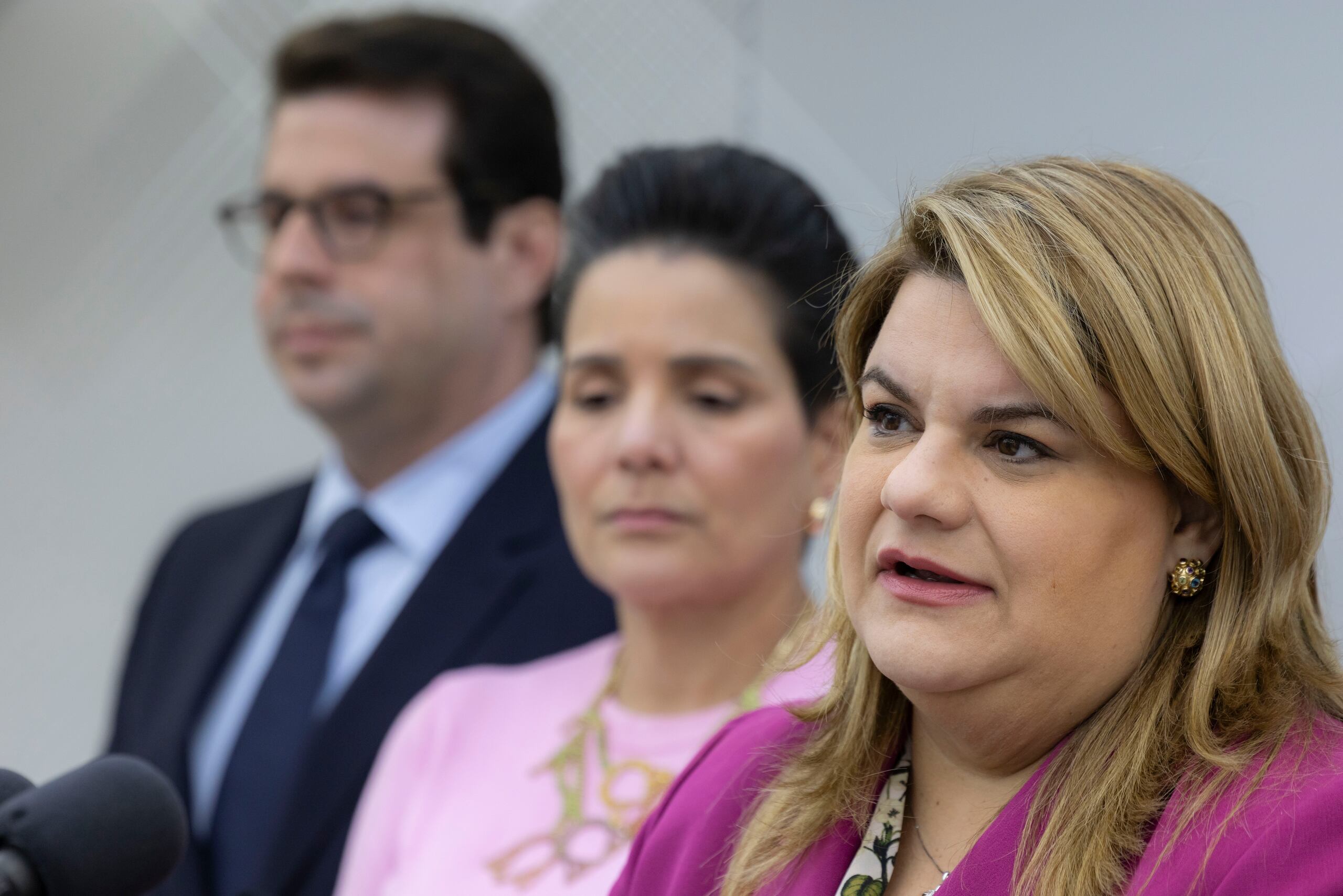 La Gobernadora Jenniffer González se reune en La Fortaleza con representantes de las autoridades federales para discutir el tema de las redadas migratorias.