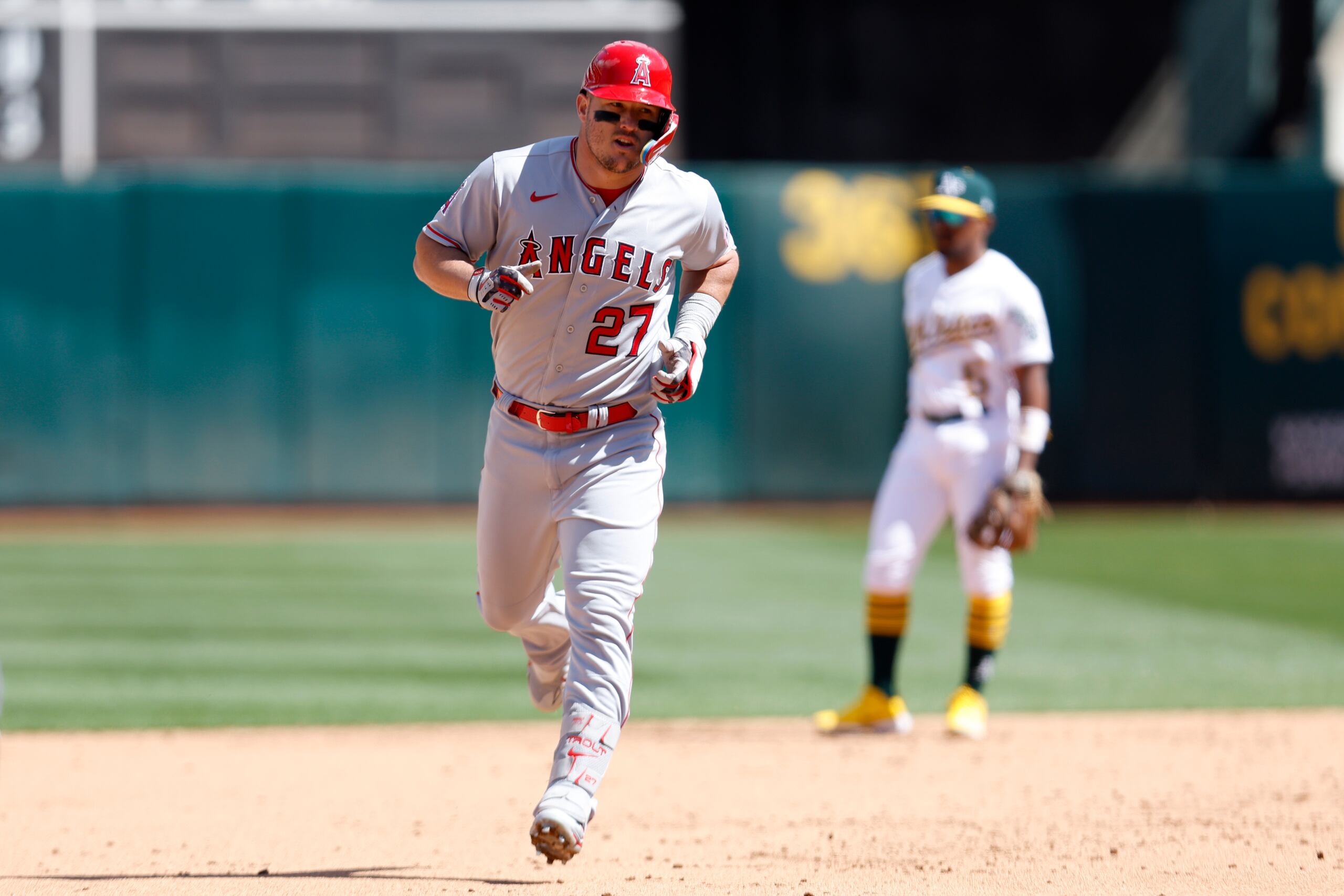 Antes que Ohtani firmara con los Dodgers, el contrato más rico firmado en las Mayores pertenecía a Mike Trout, por 12 años y 426.5 millones, según extendido en el 2019.