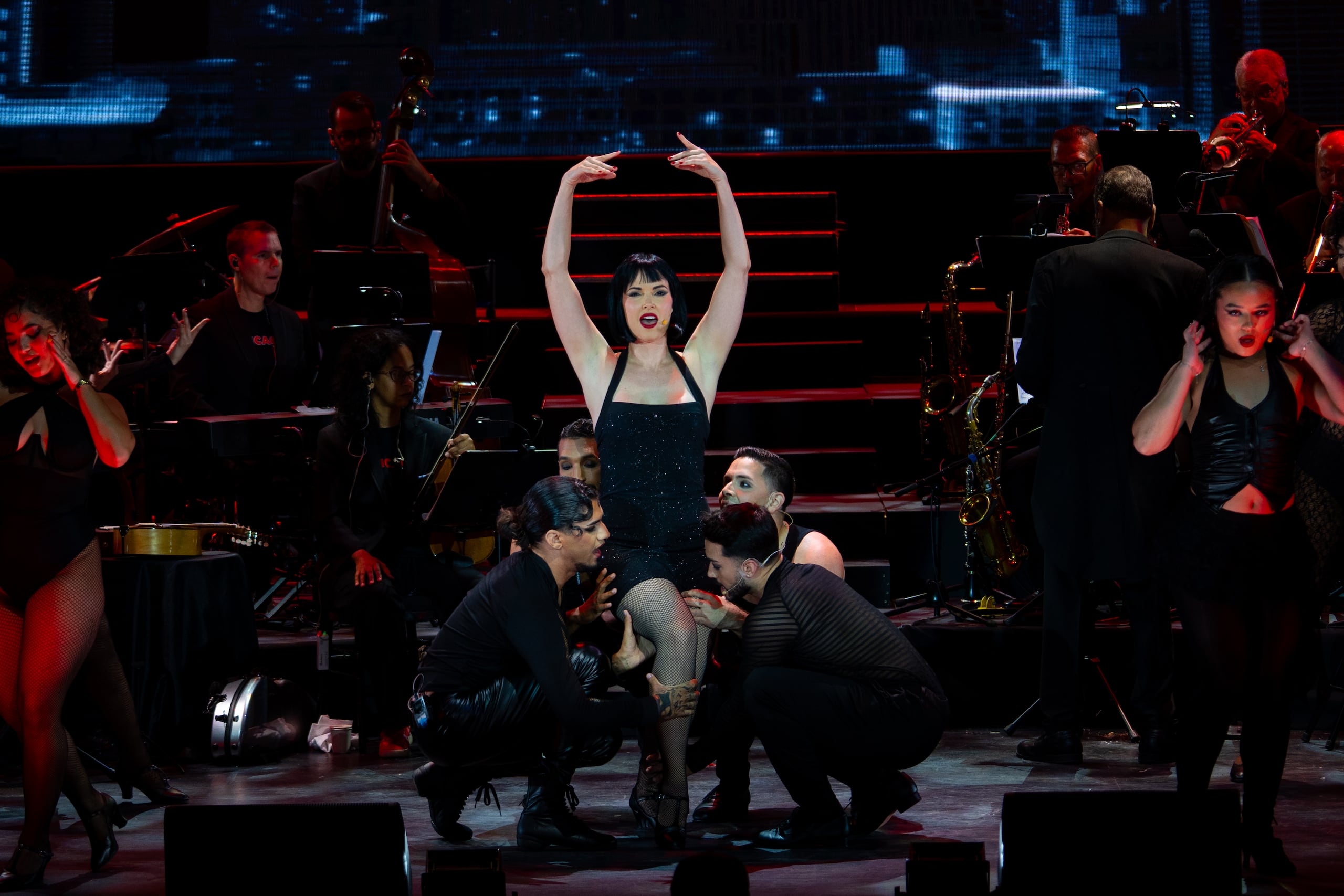 Denise Quiñones le da vida a “Velma Kelly” en el musical "Chicago".