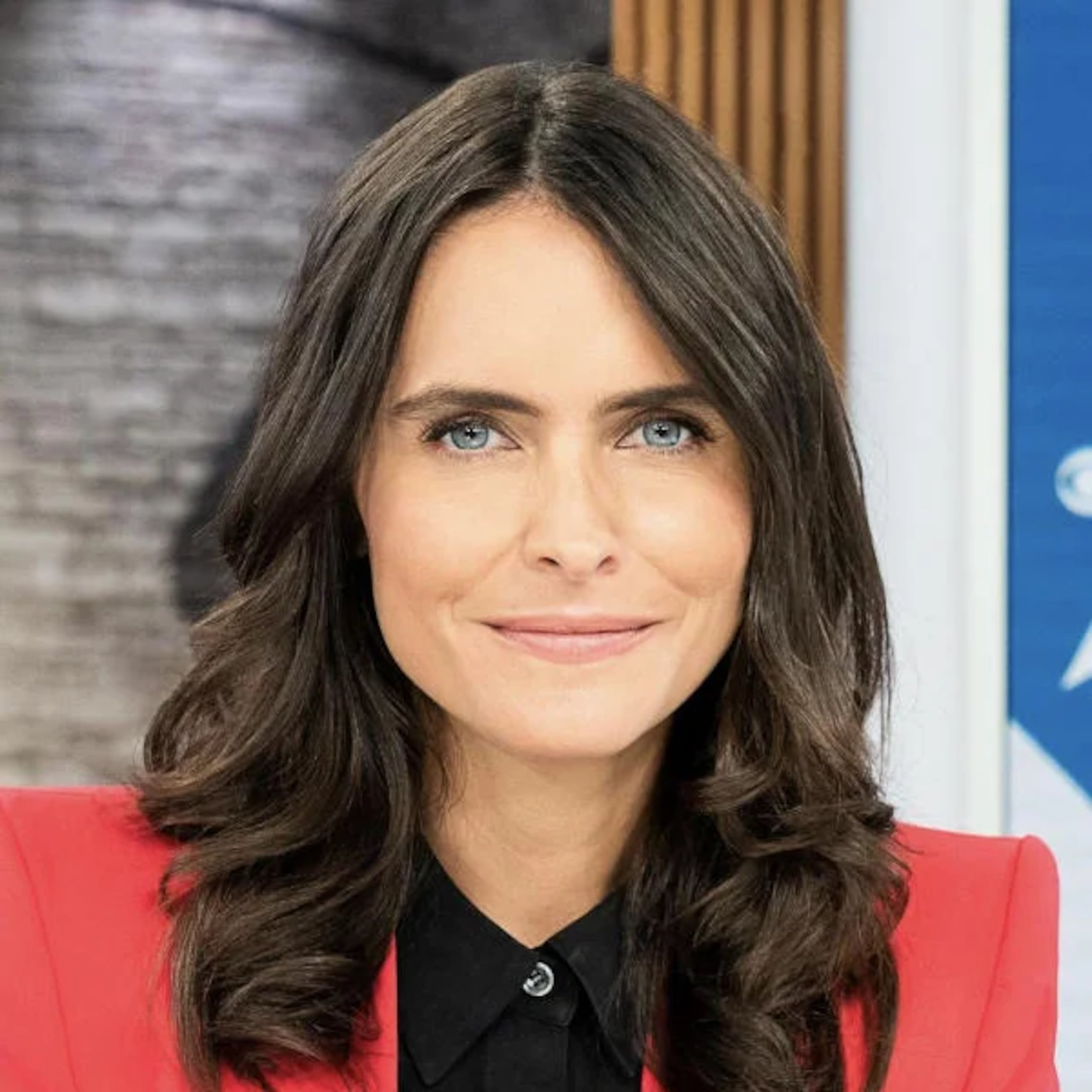 Lilia Luciano recibirá la Cátedra en Periodismo Ángel Ramos por su destacada trayectoria profesional y cobertura internacional.
