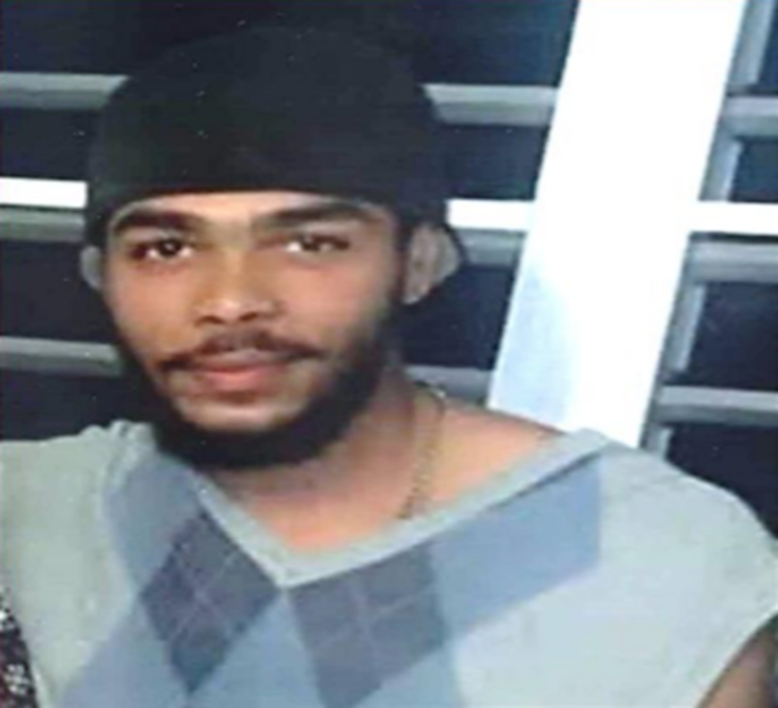 Luis Roberto González Carrasquillo, de 23 años.