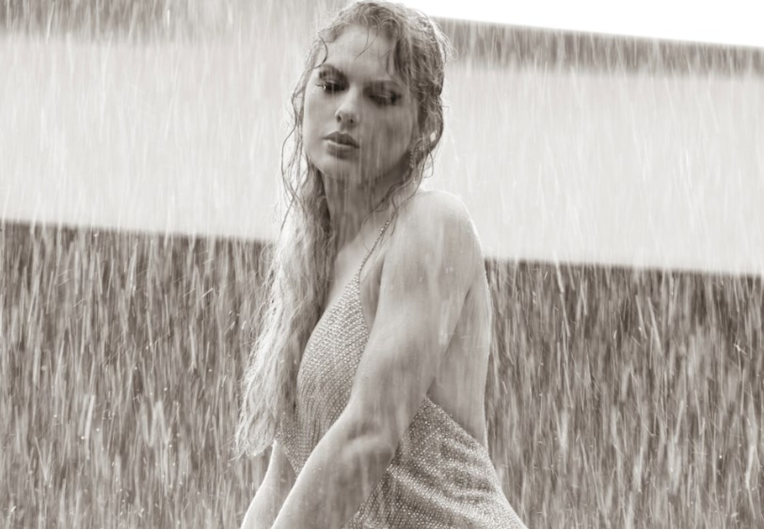 El desamor va cubriendo conceptualmente todo el álbum de Taylor Swift.