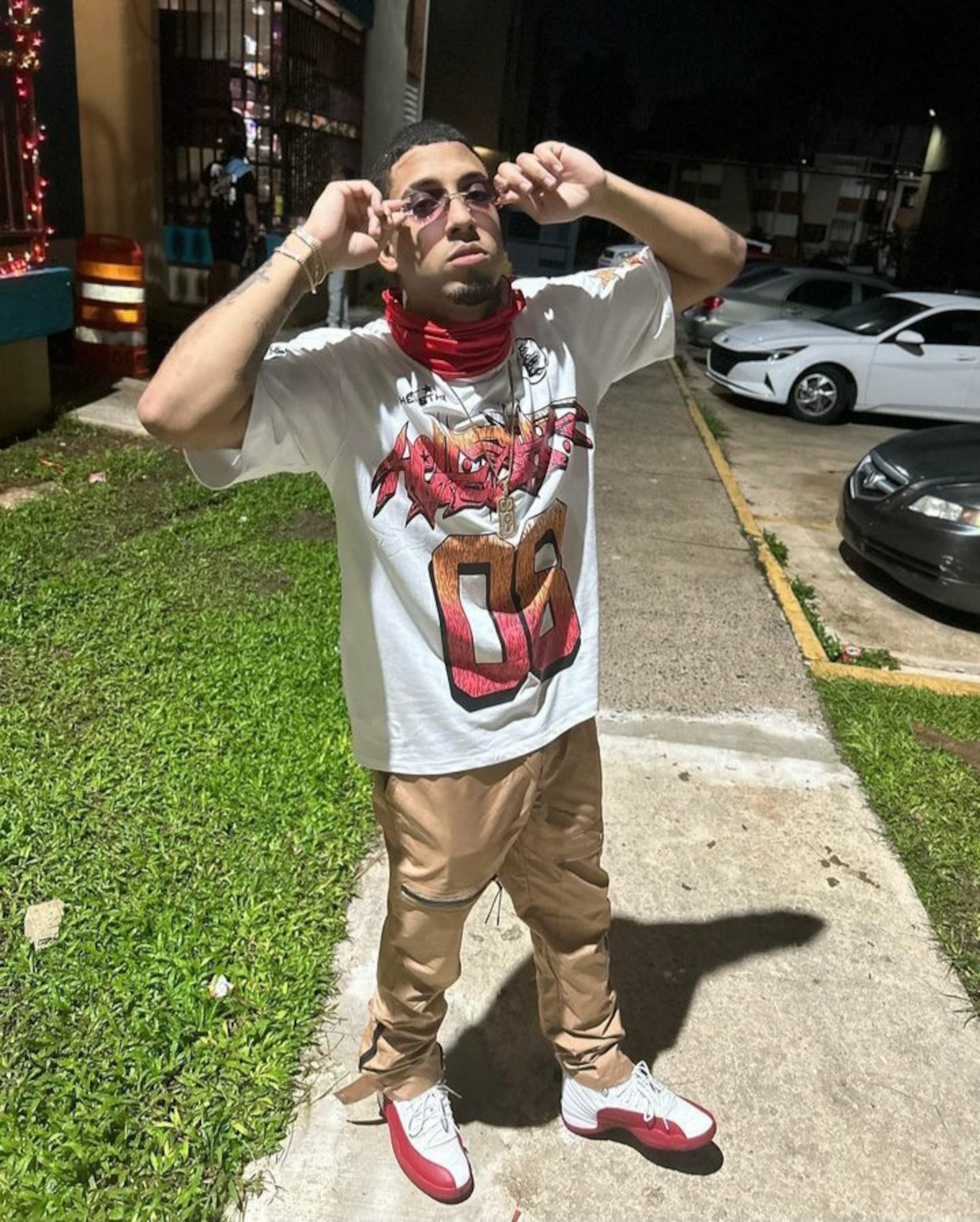 El cantante está relacionado a organizaciones criminales, supo este diario.