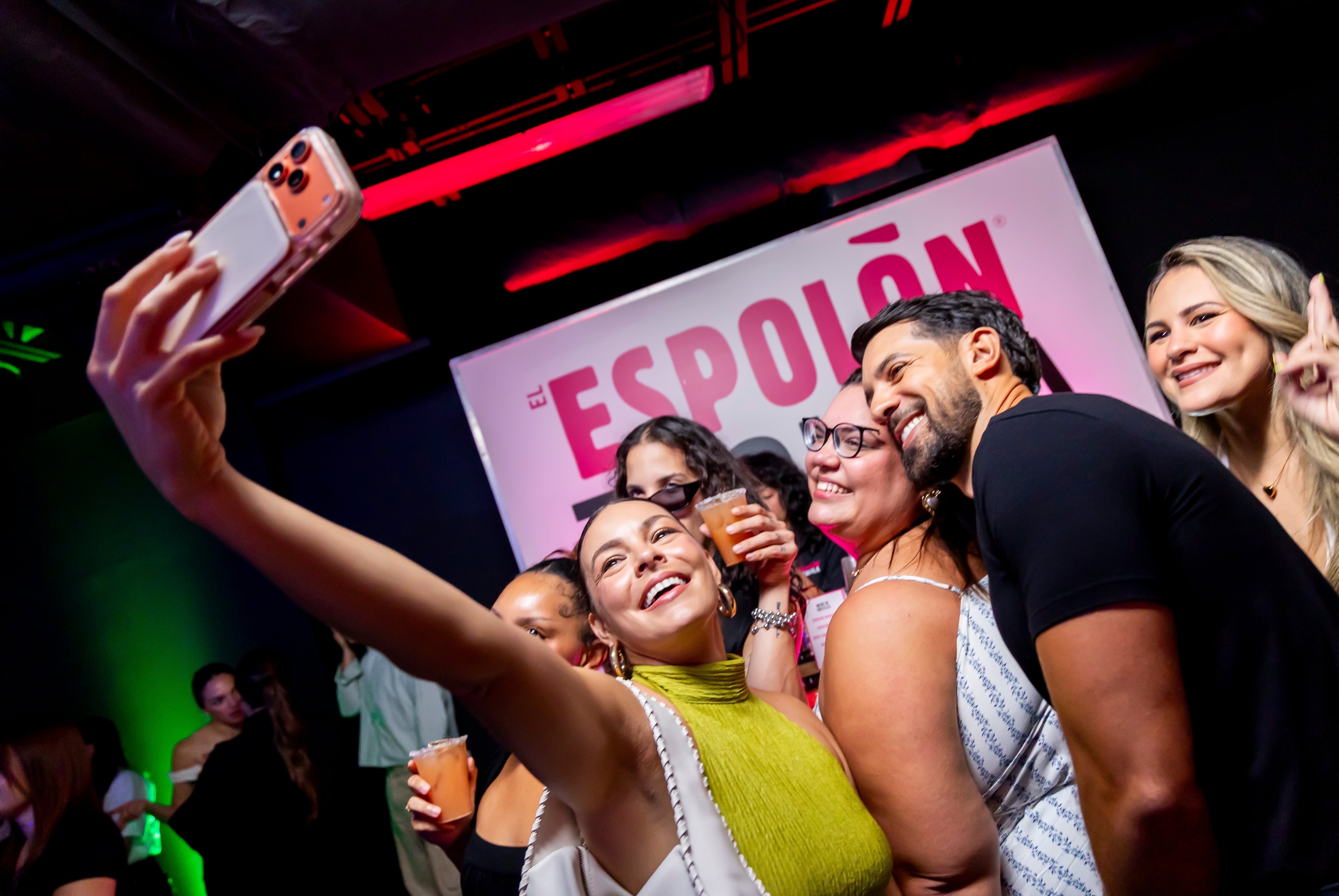 Imagen de la cobertura de: Content Hub Studios reúne a más de 100 creadores e “influencers” en nuevas instalaciones