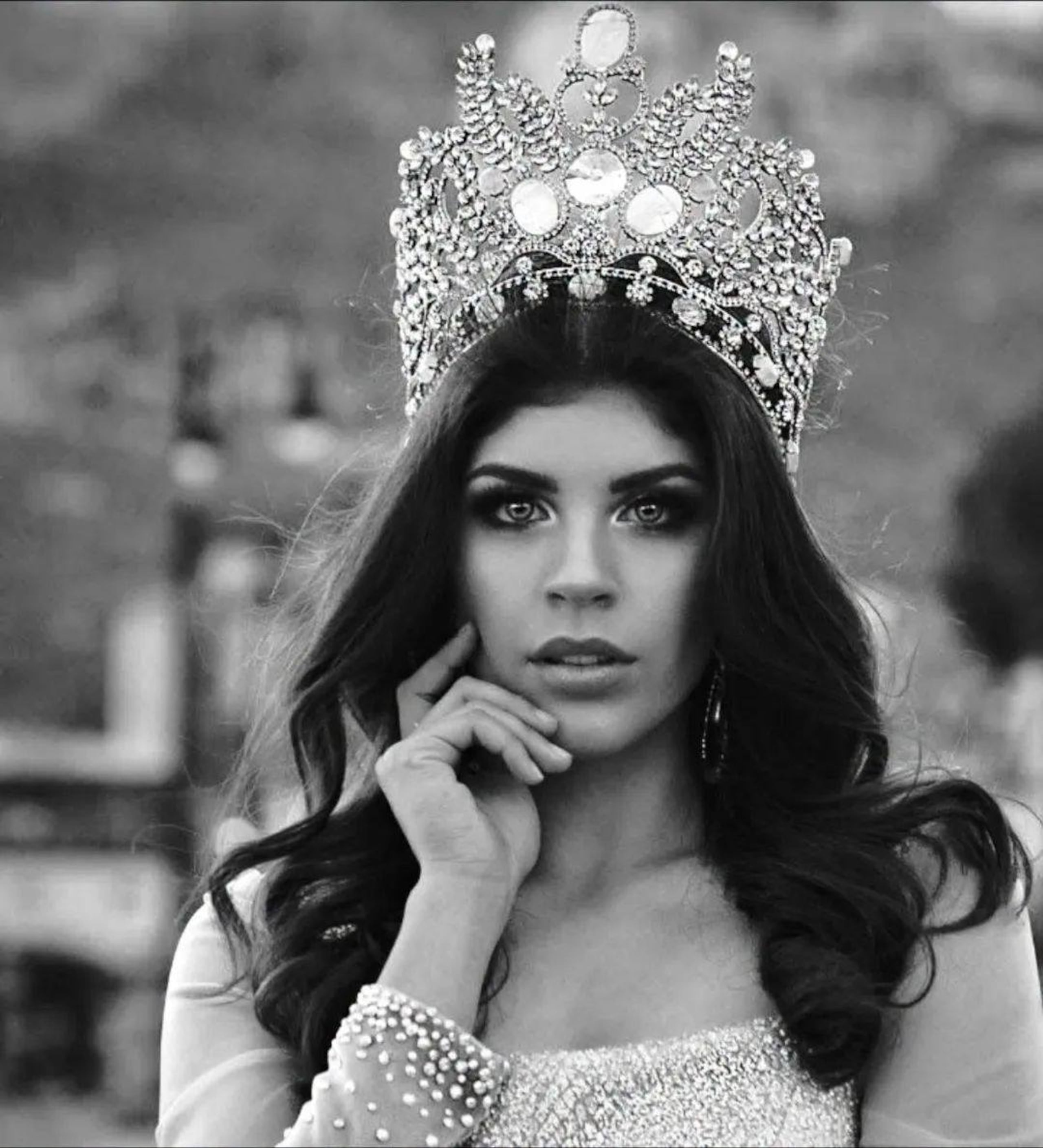 El feminicidio ocurrió el pasado 15 de abril en un domicilio de la colonia Polanco, una de las zonas más exclusivas de la capital mexicana, donde Carolina Flores fue hallada sin vida con heridas de arma de fuego en la cabeza, de acuerdo con reportes preliminares.