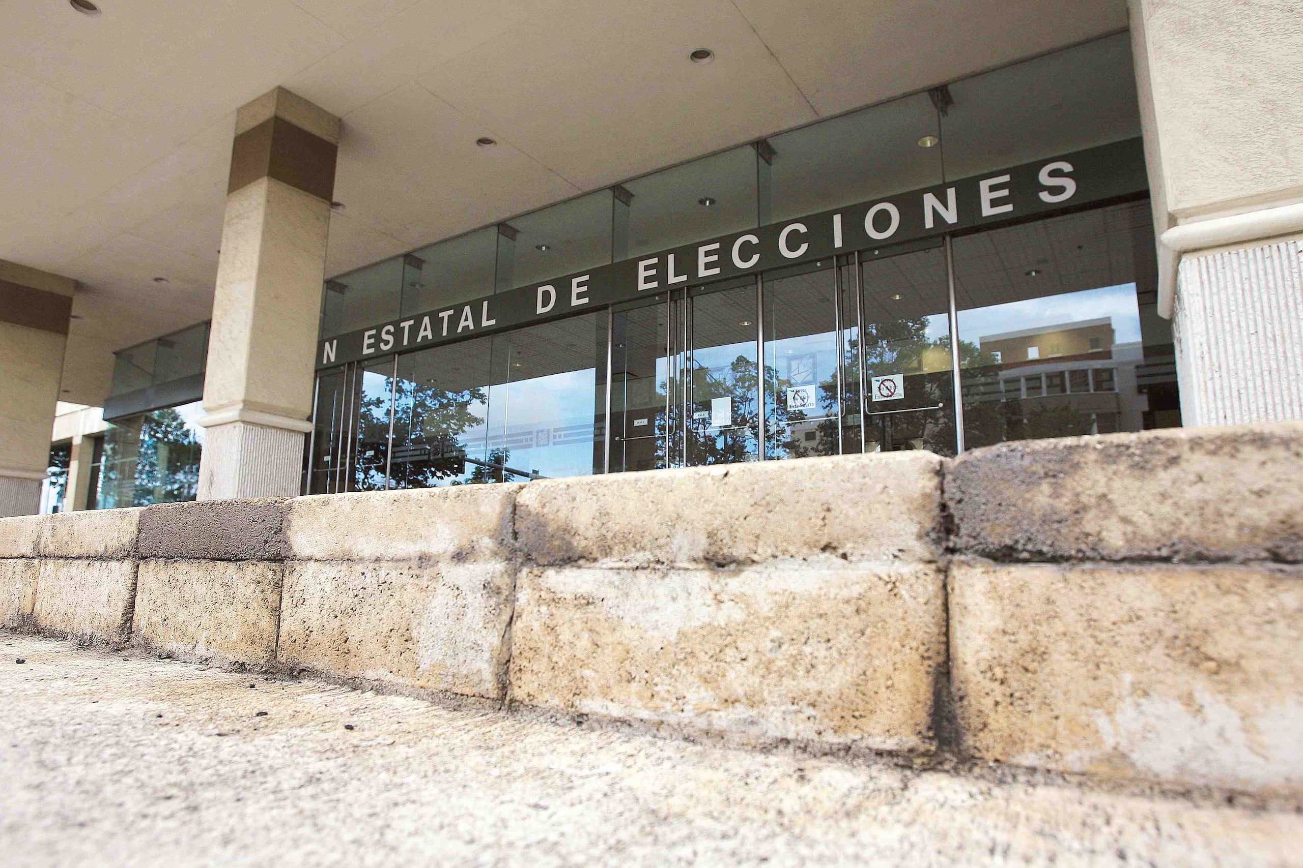 El edificio central de la CEE está localizado en Hato Rey. (GFR Media)