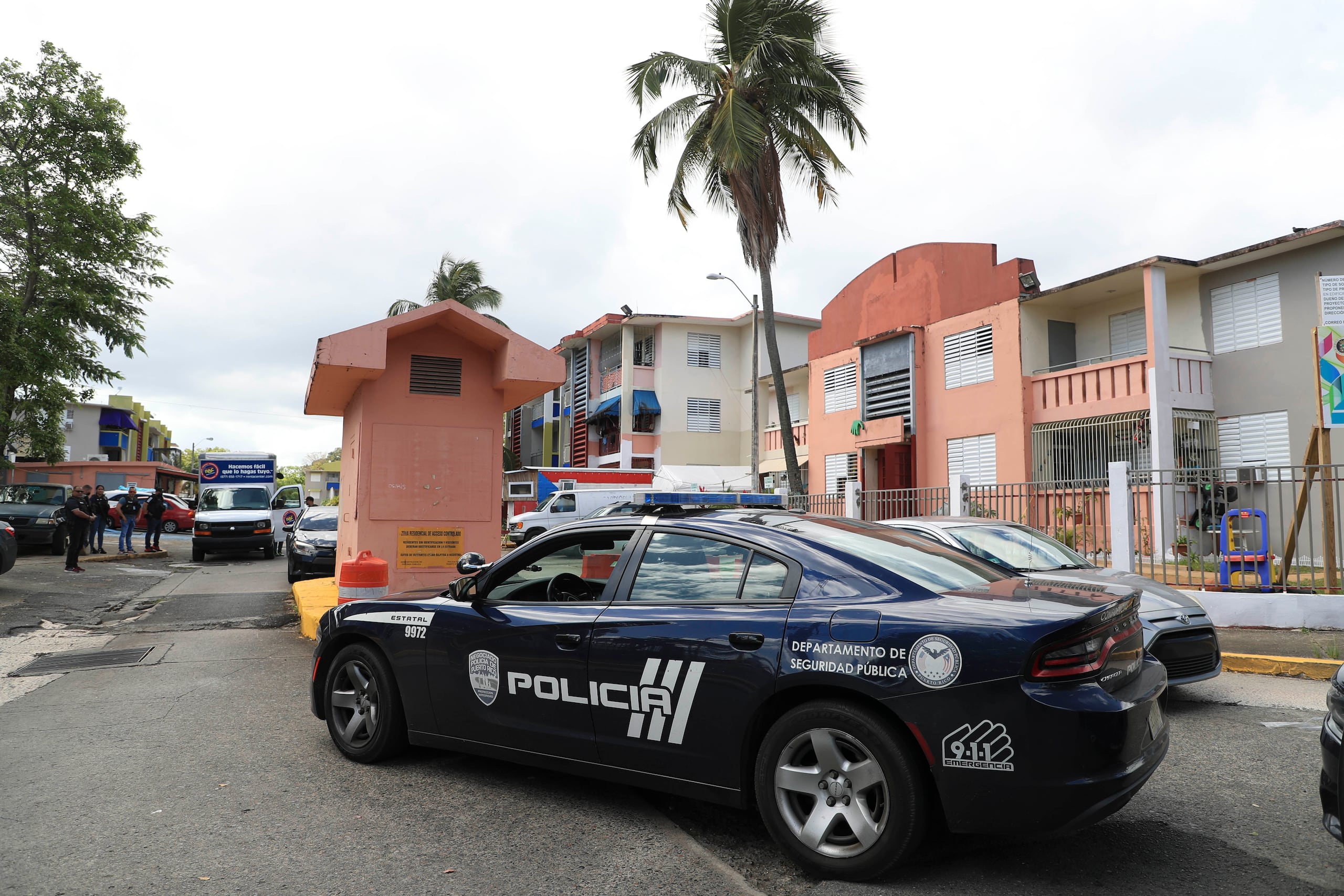 Fuentes Ortiz, quien tiene convicciones previas por tres tentativas de asesinato, cumplía una probatoria federal por posesión y distribución de sustancias controladas.