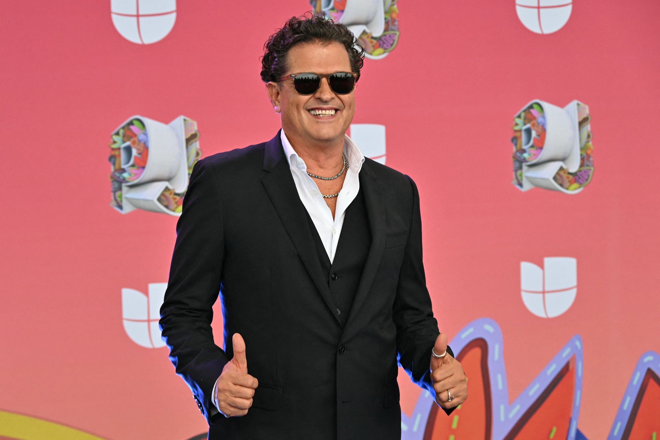 Vives, reconocido por su contribución a la música latina y su renovación del vallenato desde hace más de tres décadas, ha recibido 18 premios Latin Grammy y dos Grammy, además de haber sido nombrado ‘Persona del año’ en 2024 por la Academia Latina de la Grabación.