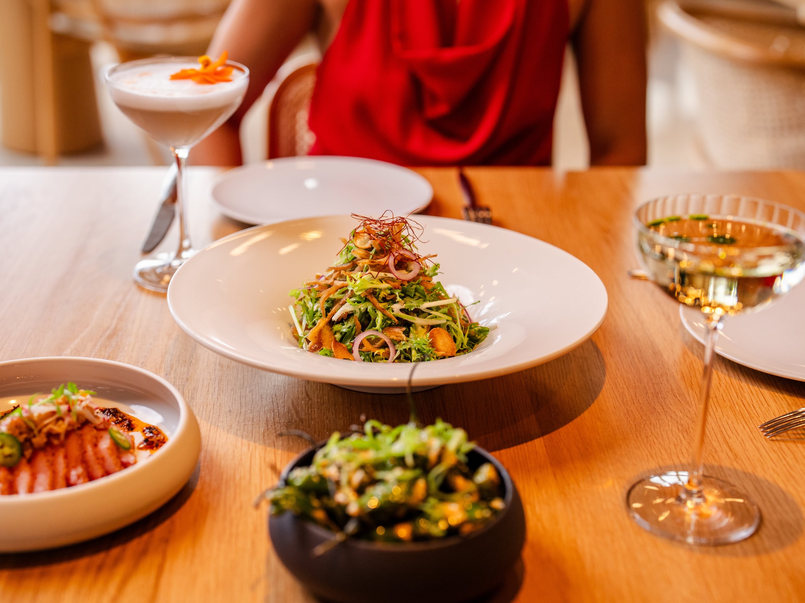 El restaurante lala en The Mall of San Juan es un destino culinario que combina un ambiente moderno y acogedor con una propuesta gastronómica diversa.